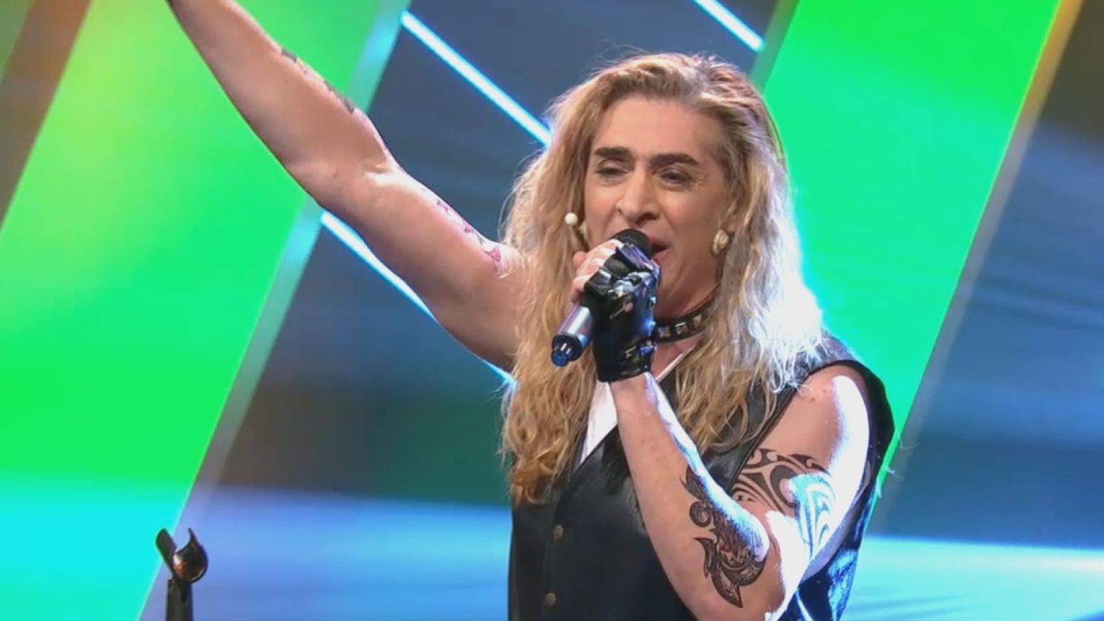 José de la Vega canta un tema de Scorpions