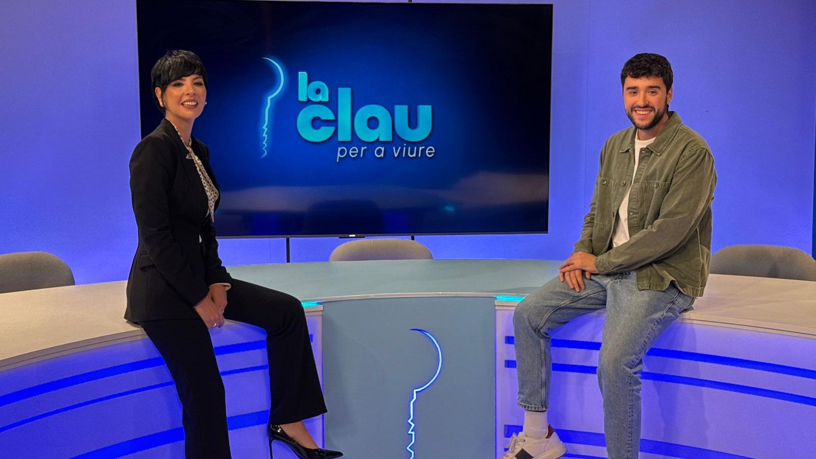 María Domínguez presenta des de plató el programa 'La clau per a viure' i el reporter Lluís Cascant ens trasllada les històries relacionades amb la vivenda