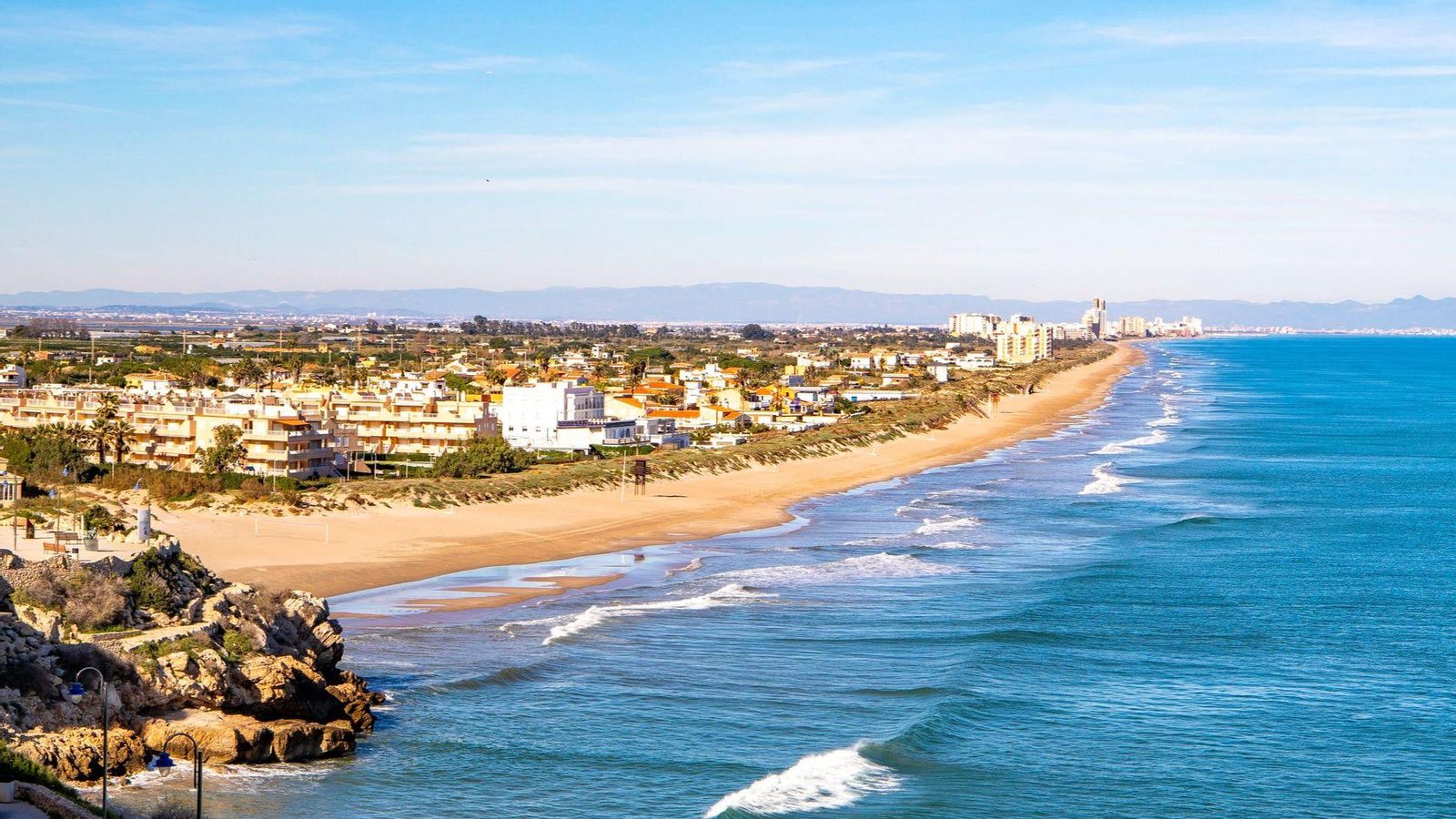 El bany torna a estar permés en la platja del Dosser de Cullera