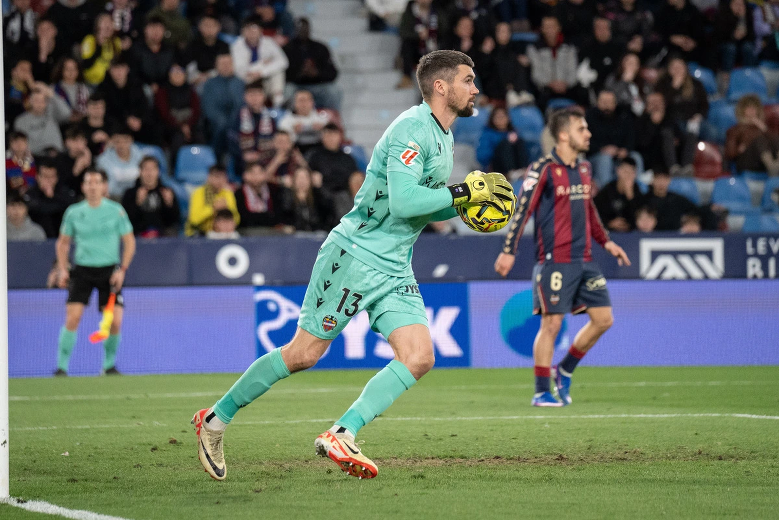 El porter del Llevant UD, Mathew Ryan