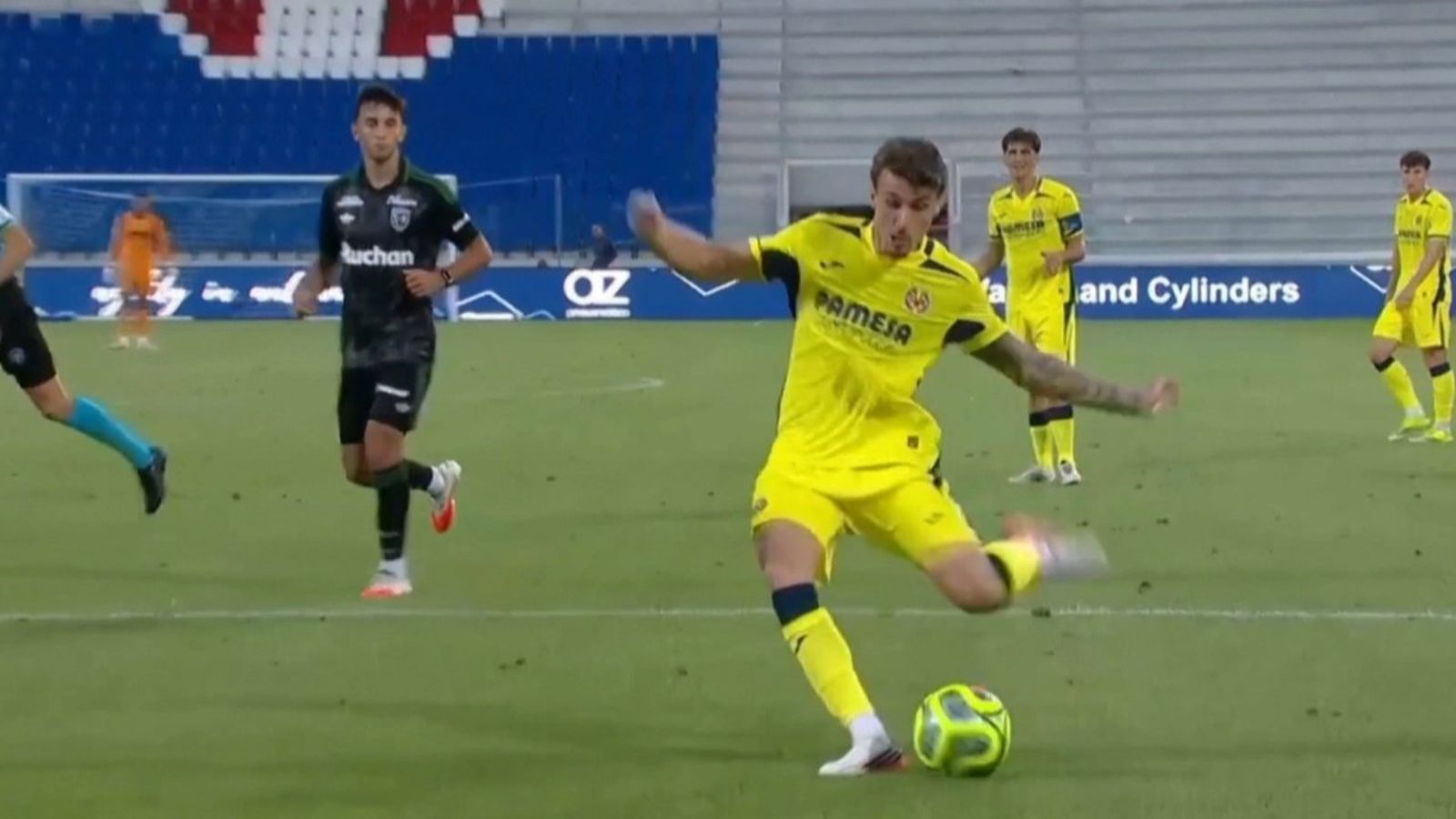 El Villarreal cau contra el Lens i es queda a les portes de conquistar la Como Cup (3-1)