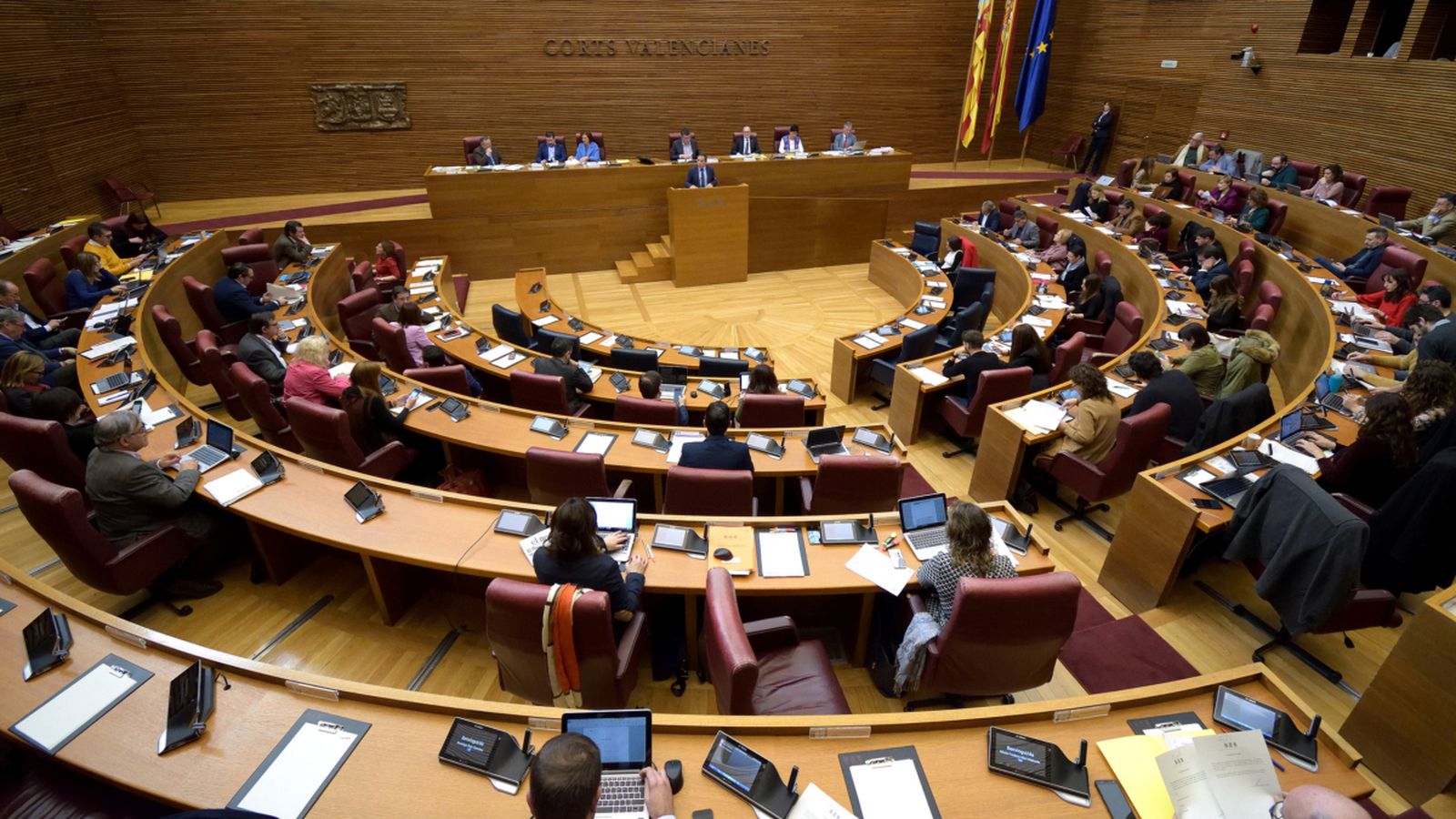 Ple de les Corts Valencianes