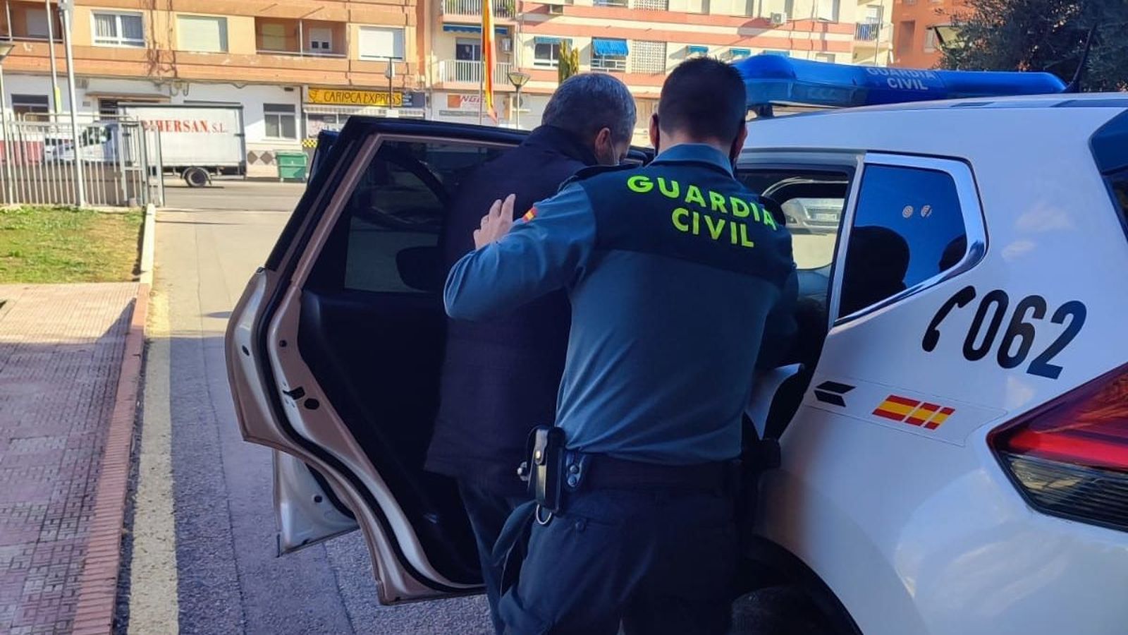 Imatge de la detenció de l'autor dels robatoris
