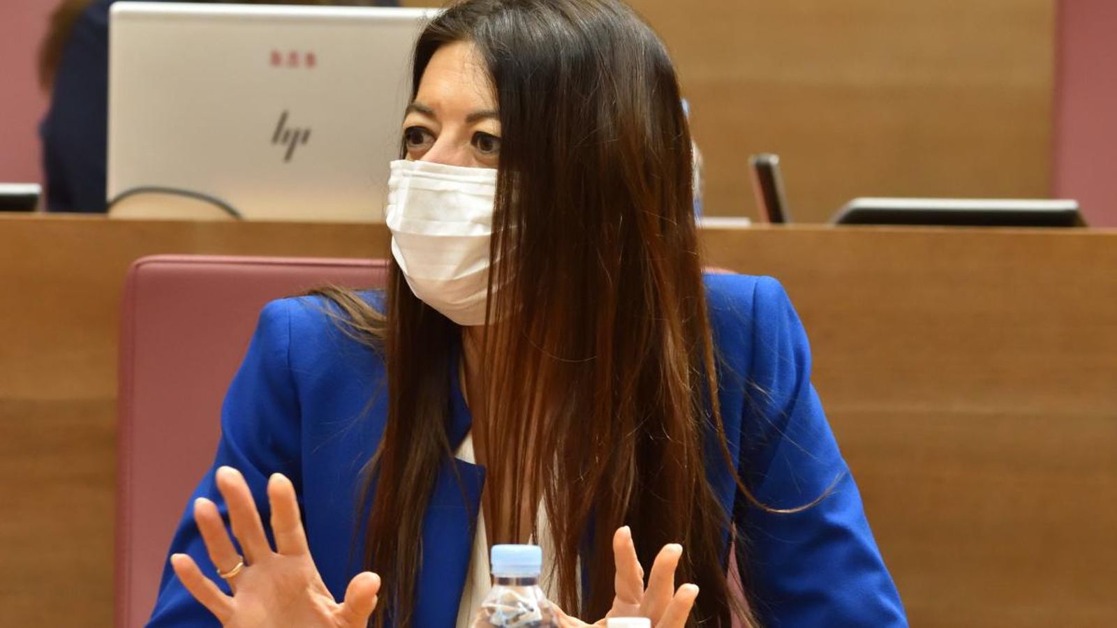 La consellera Carolina Pascual en l'últim ple de les Corts, celebrat durant l'estat d'alarma