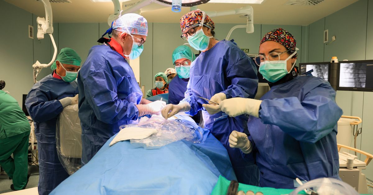 Operacio La Fe realitza amb èxit una operació