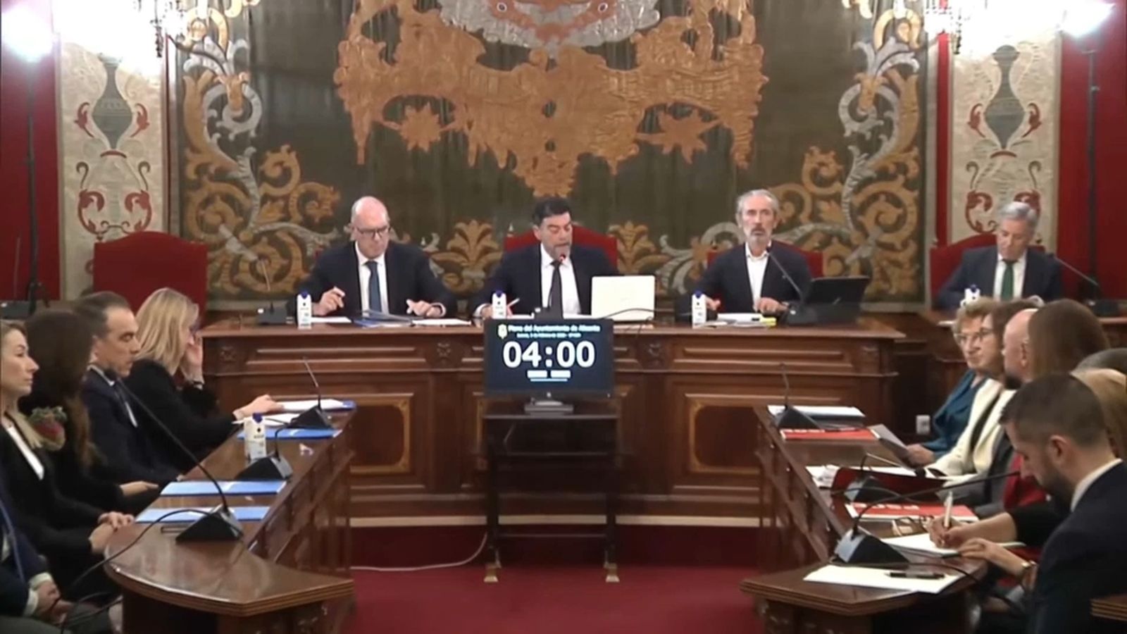 Ple de l'Ajuntament d'Alcant