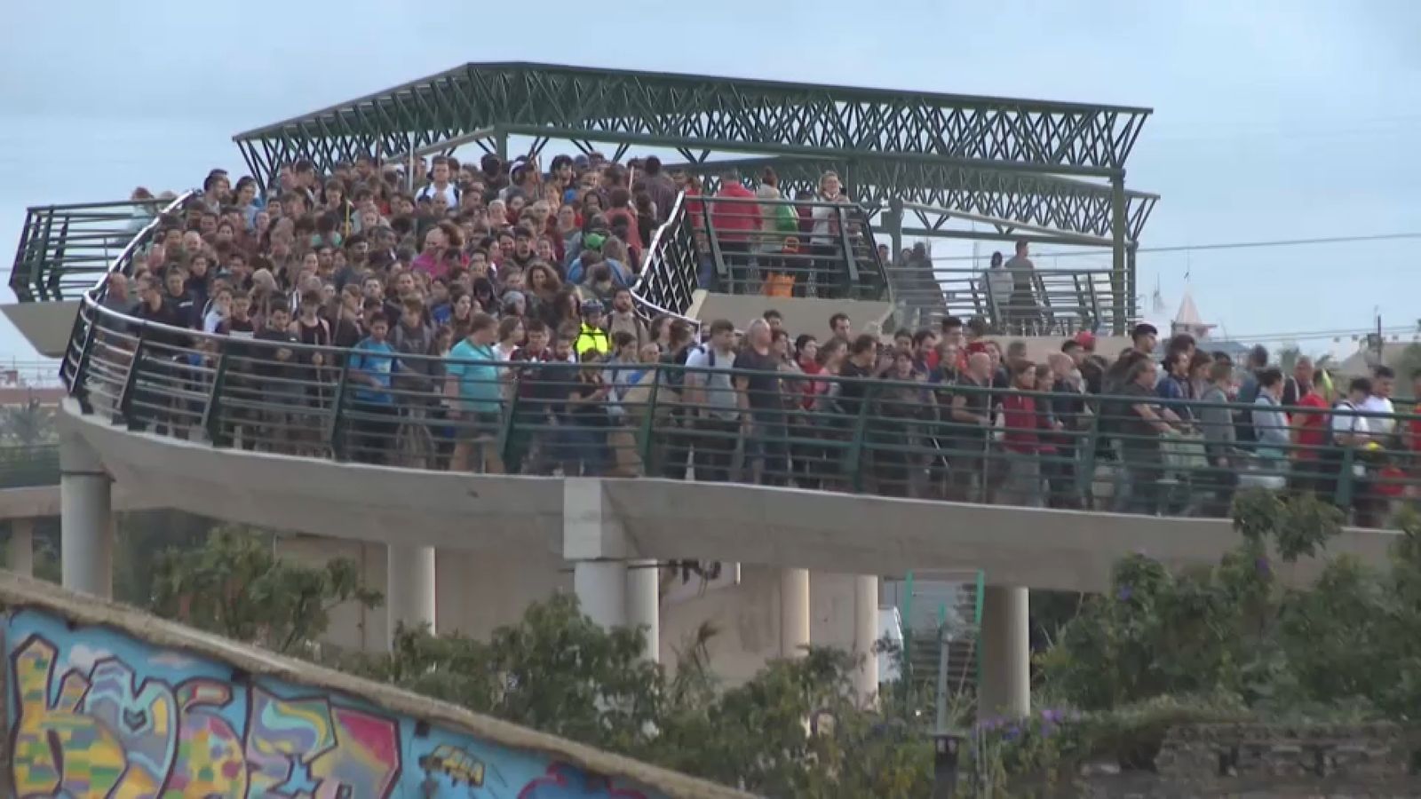 Zoom | El pont de la solidaritat