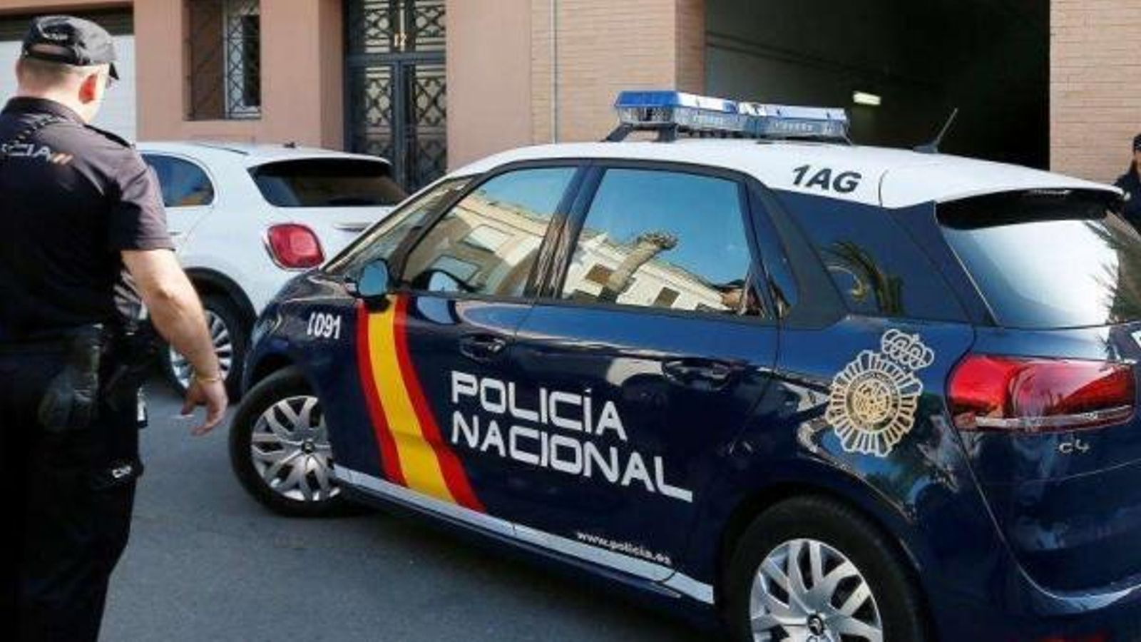 Sancionen vint-i-nou joves a València per no respectar les mesures sanitàries