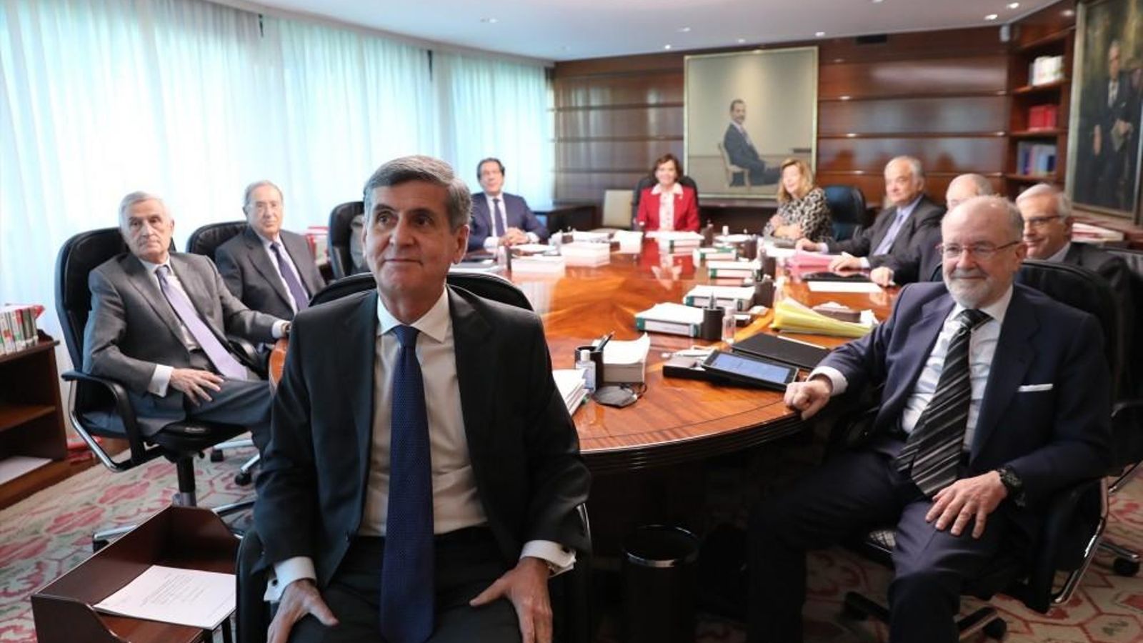 El president del Tribunal Constitucional, Pedro González-Trevijano, juntament amb altres jutges