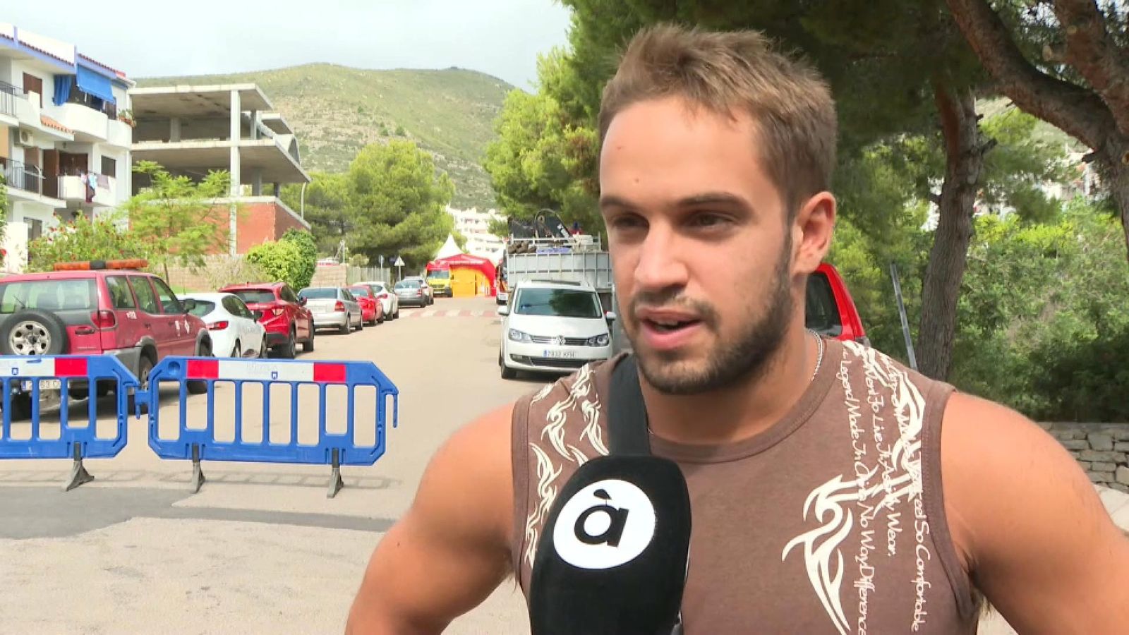 Adrián Ríos, veí de Saragossa que estiuejava en l'edifici afonat a Peníscola