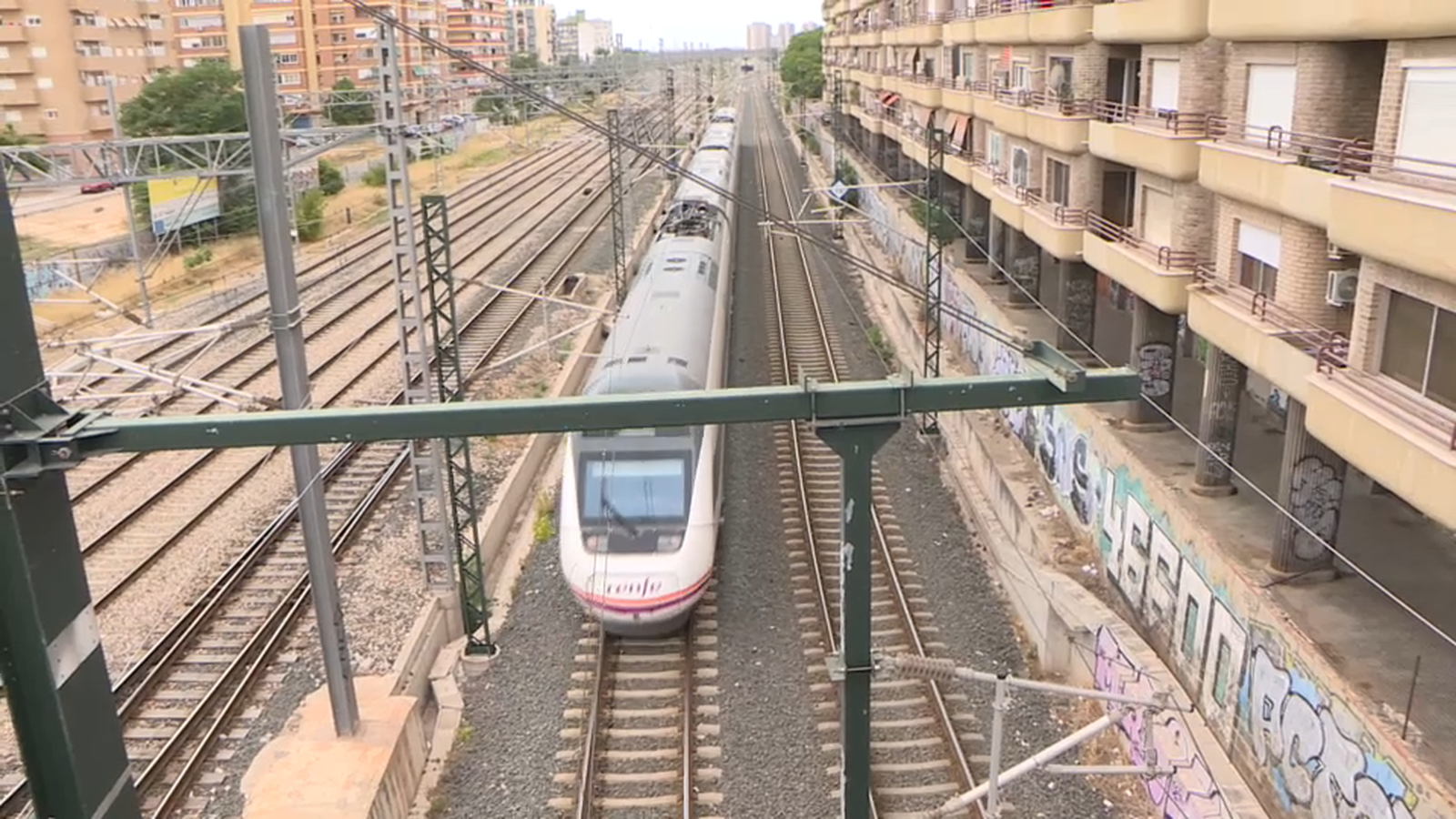 Les vies del tren a la ciutat de València