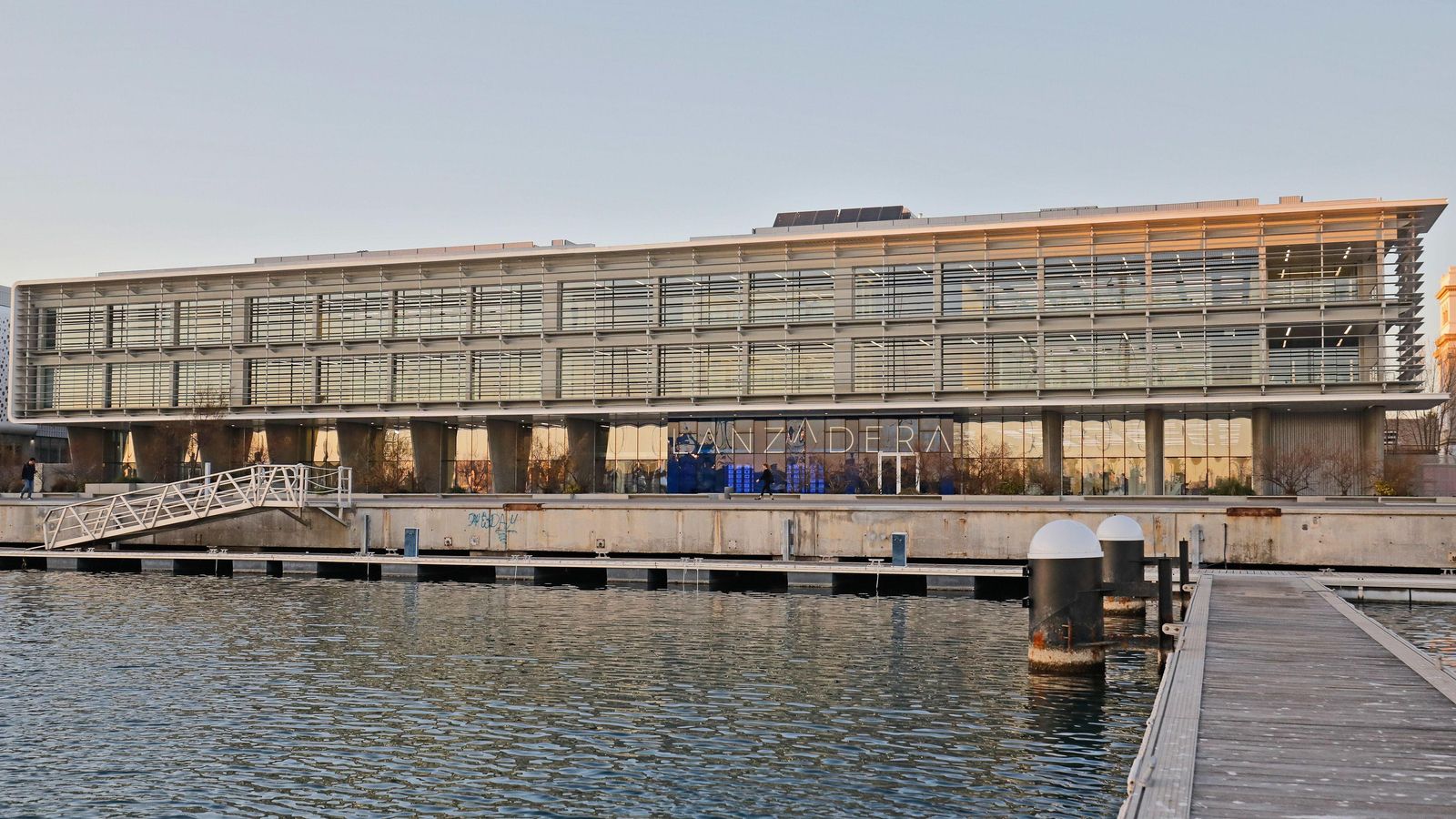 Lanzadera ubicada a la Marina de València