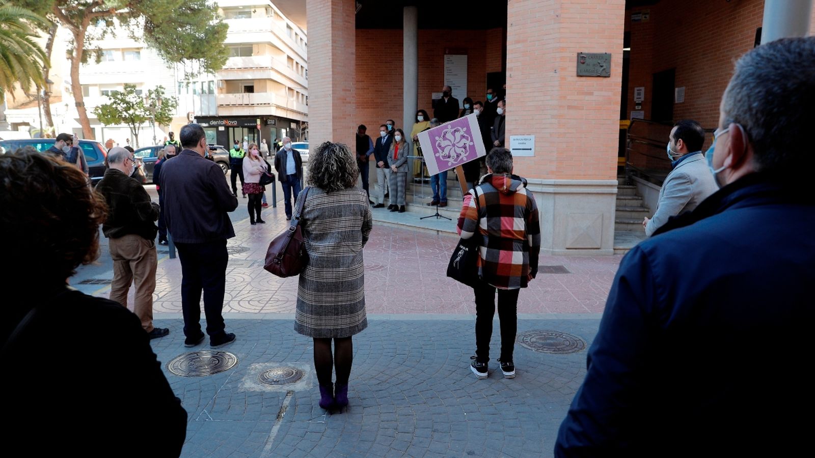 Cocentració per lúltima jove de 19 anys assassinada a Albal