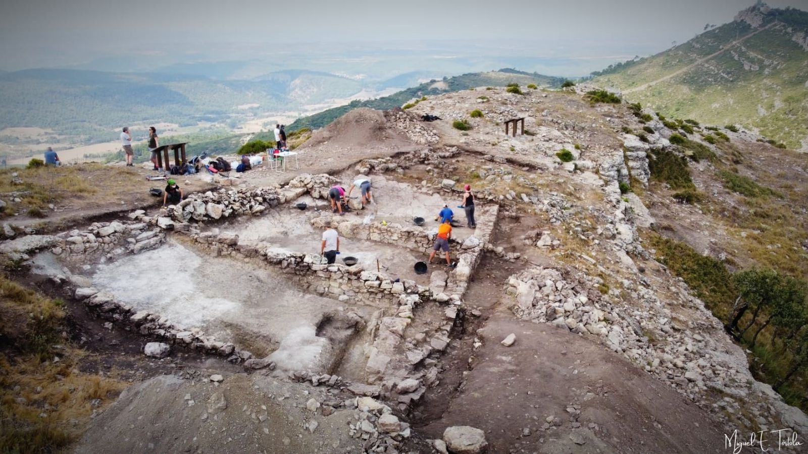 Excavació en el Pico de Los Ajos