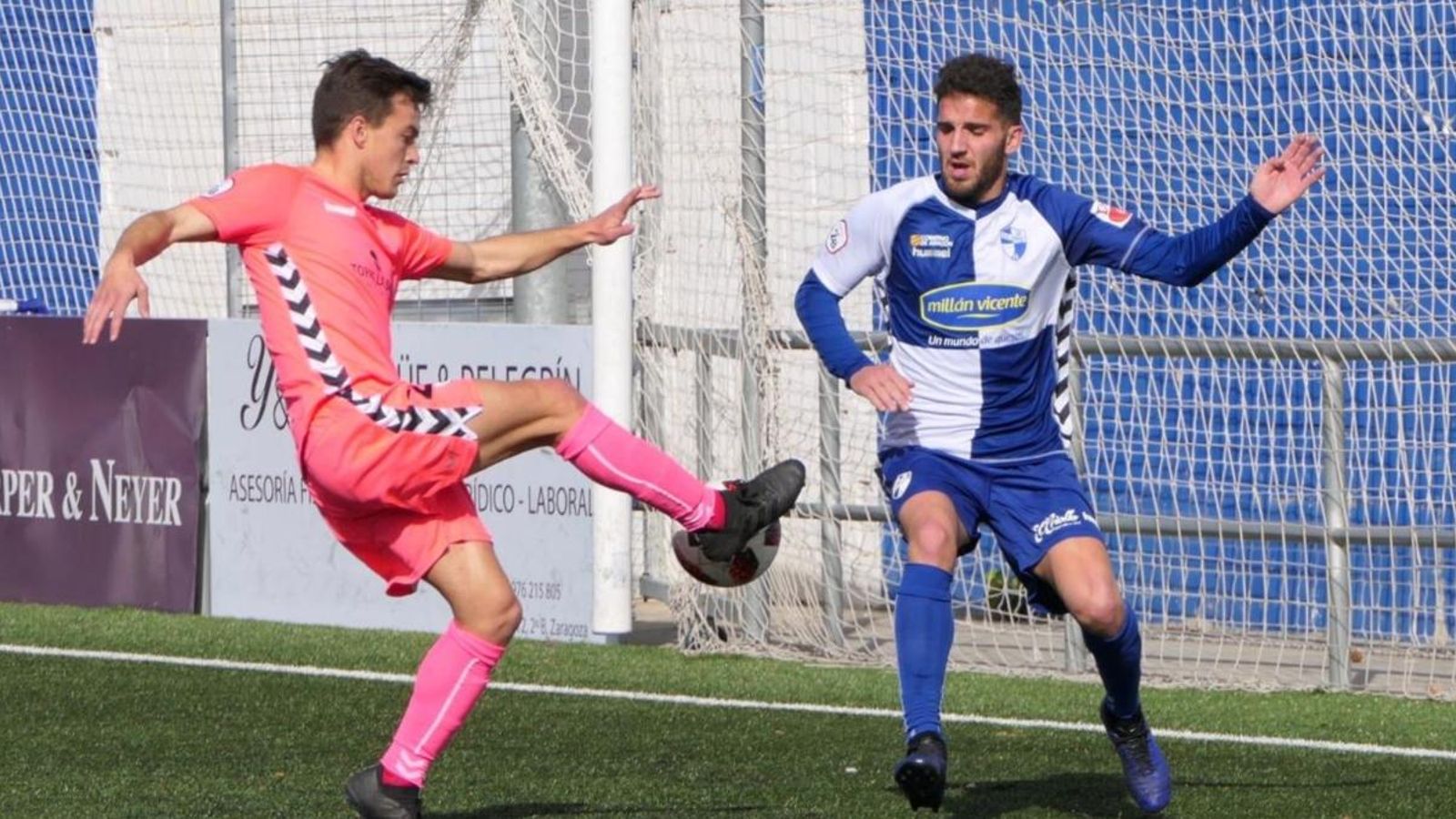 El CE Castelló ha empatat amb El CD Ebre.