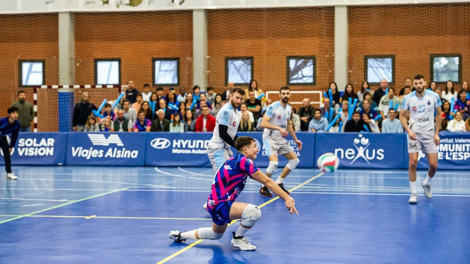 Javi Mengod fa una recepció