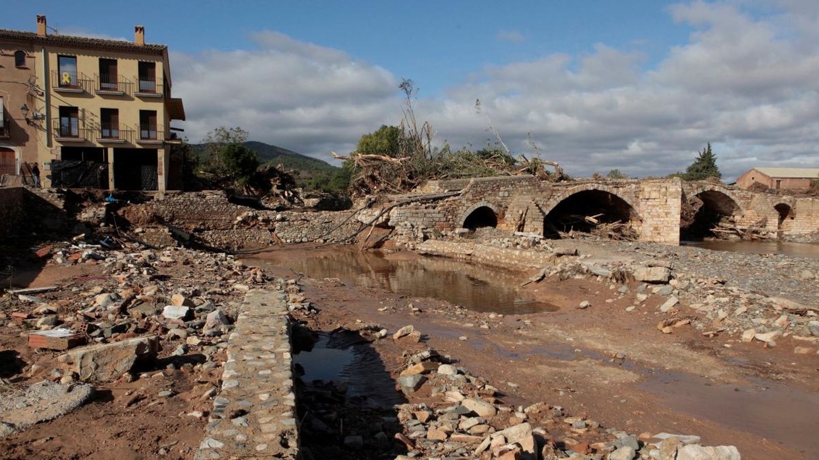 Una casa afectada pel temporal a Montblanc, Tarragona