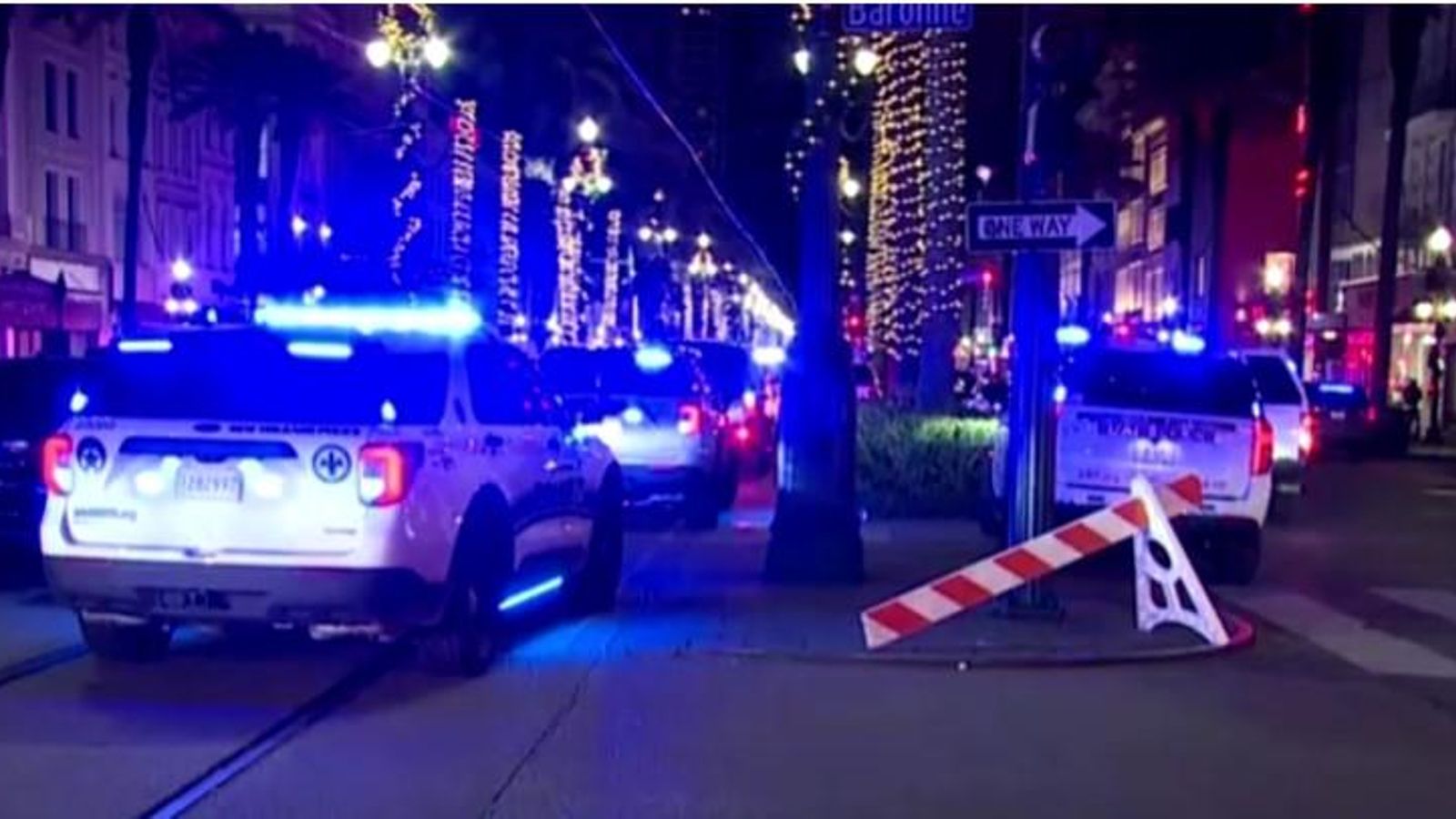 Cotxes de la policia en el lloc de l'incident a Nueva Orleans, els Estats Units