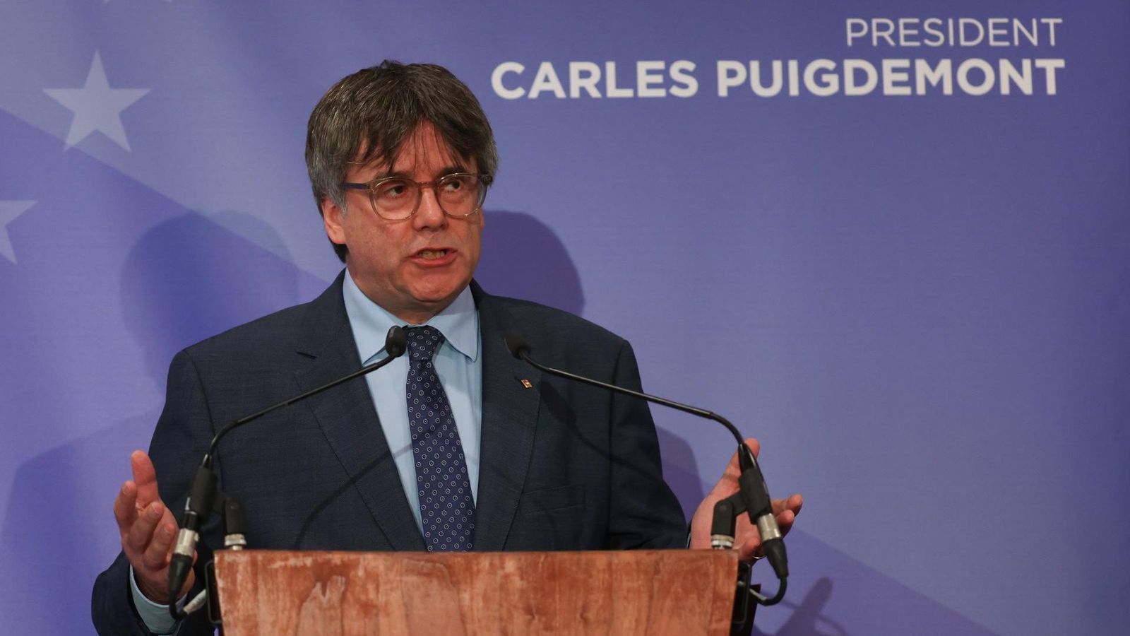 Conferència de Carles Puigdemont a Brussel·les en una imatge d'arxiu / Olivier Hoslet (Efe)