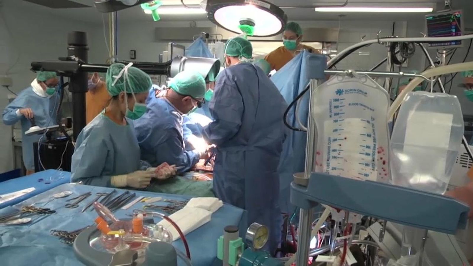 La llista d'espera quirúrgica es redueix sis dies al febrer