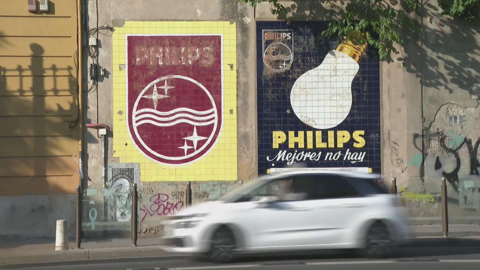 Rètols comercials a la ciutat de València