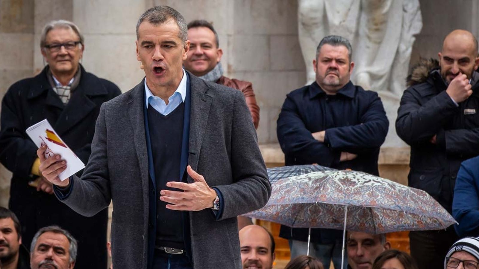 Cantó durant l'acte organitzat per la plataforma Espanya Ciutadana a València