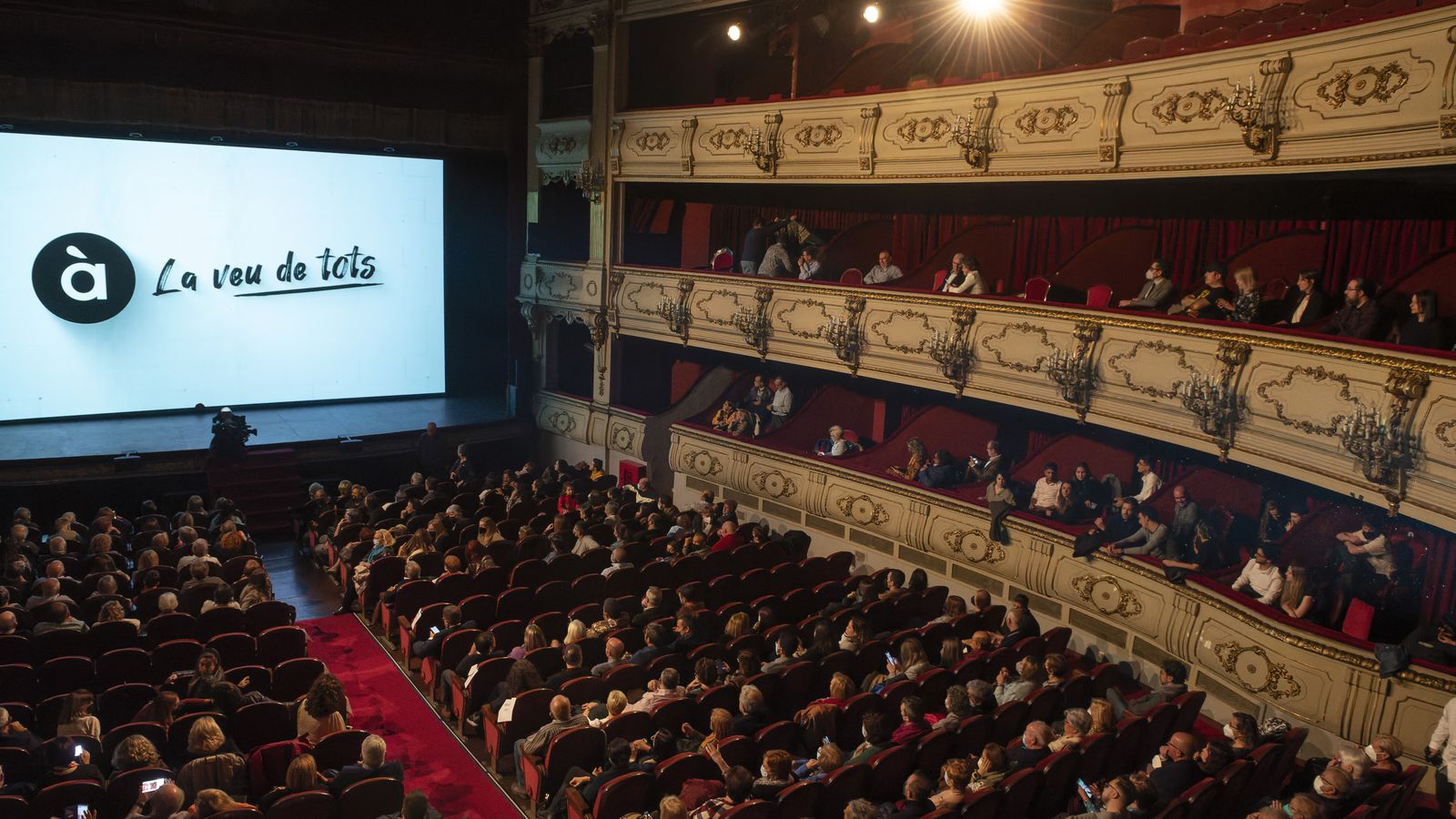 Presentació Alqueria Blanca al Teatre Principal de València