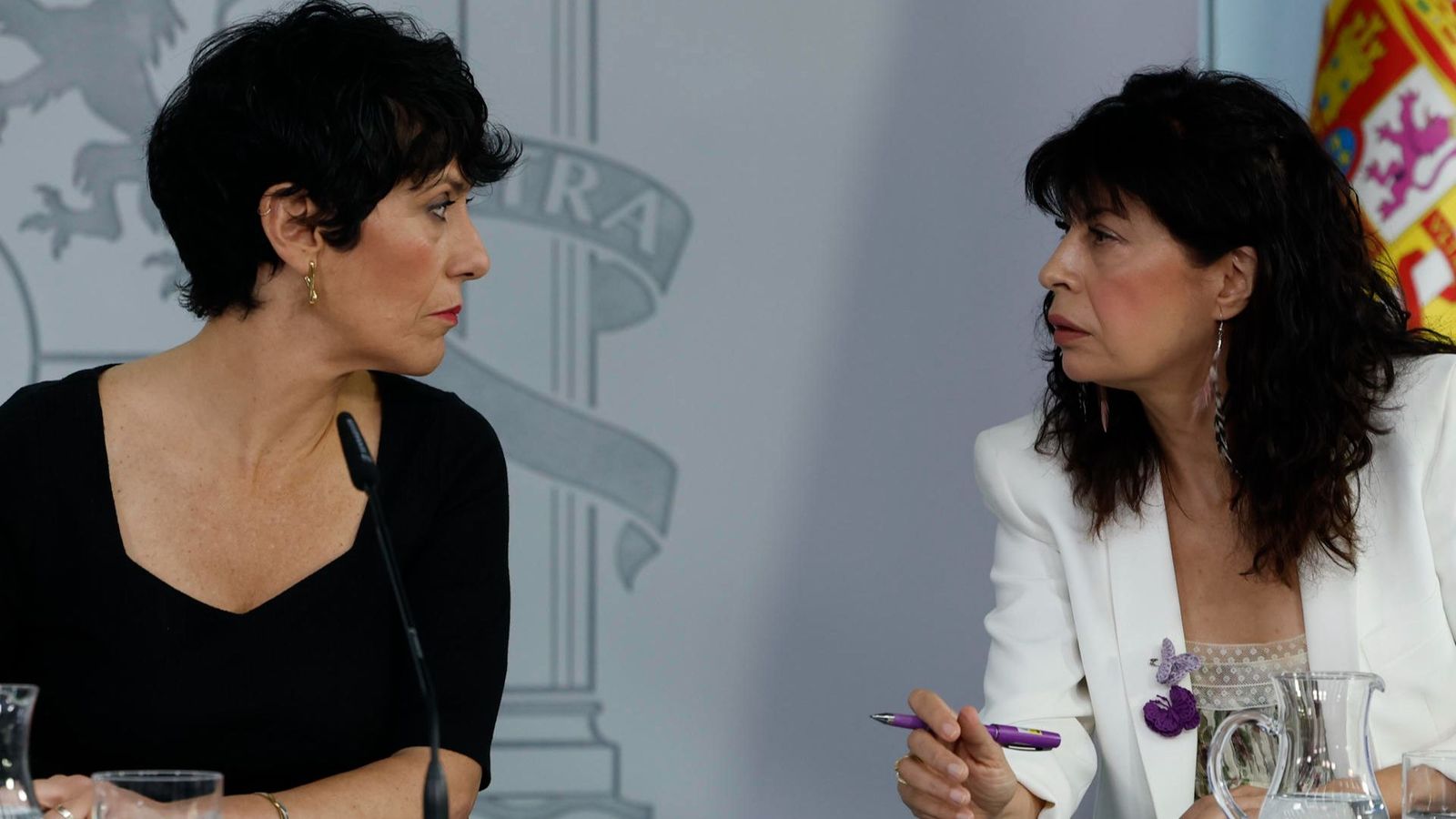 La ministra portaveu, Elma Saiz, i la d'Igualtat, Ana Redondo, este dimarts