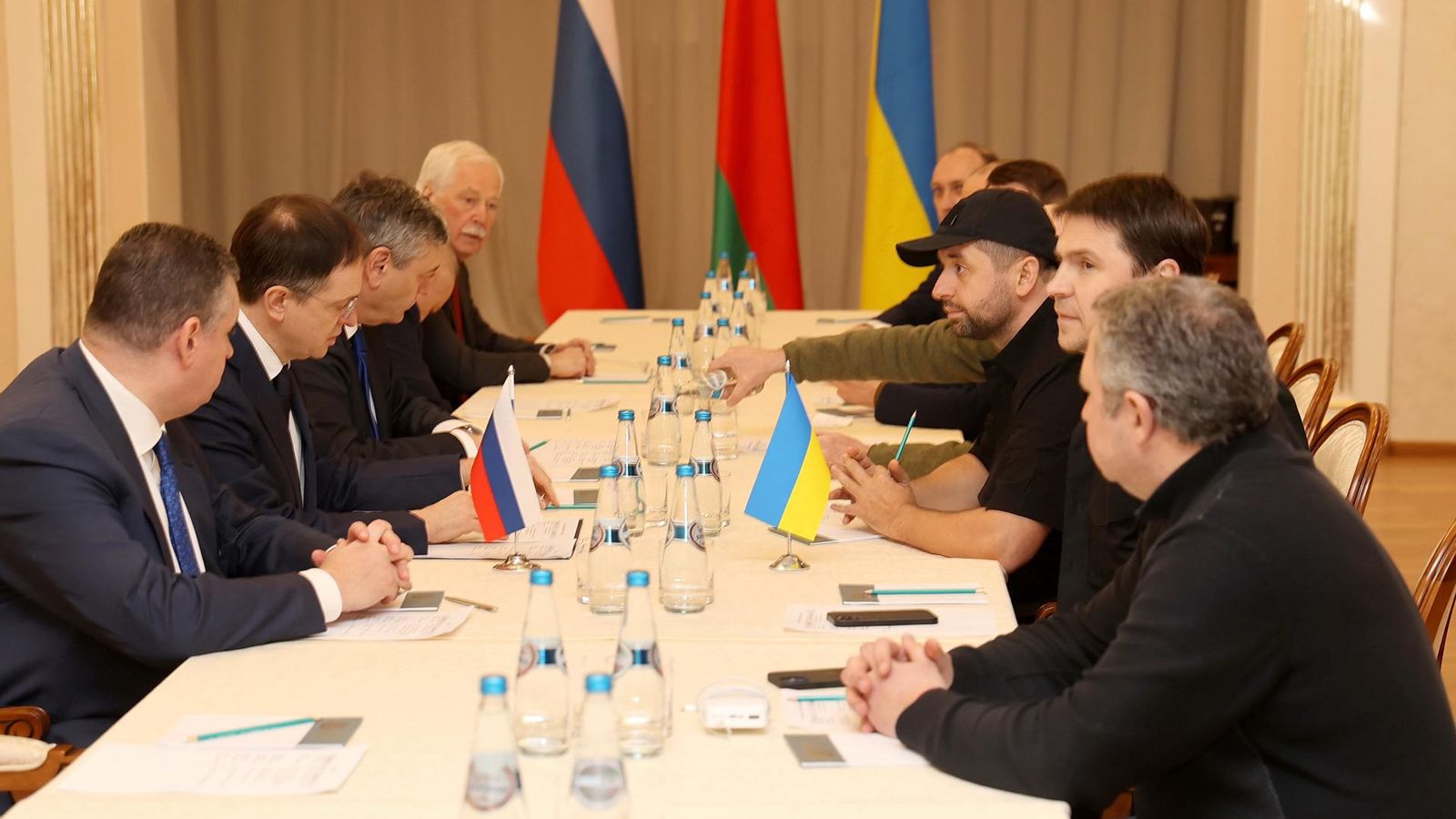 Imatge de les negociacions entre Ucraïna i Rússia per a un acord de pau