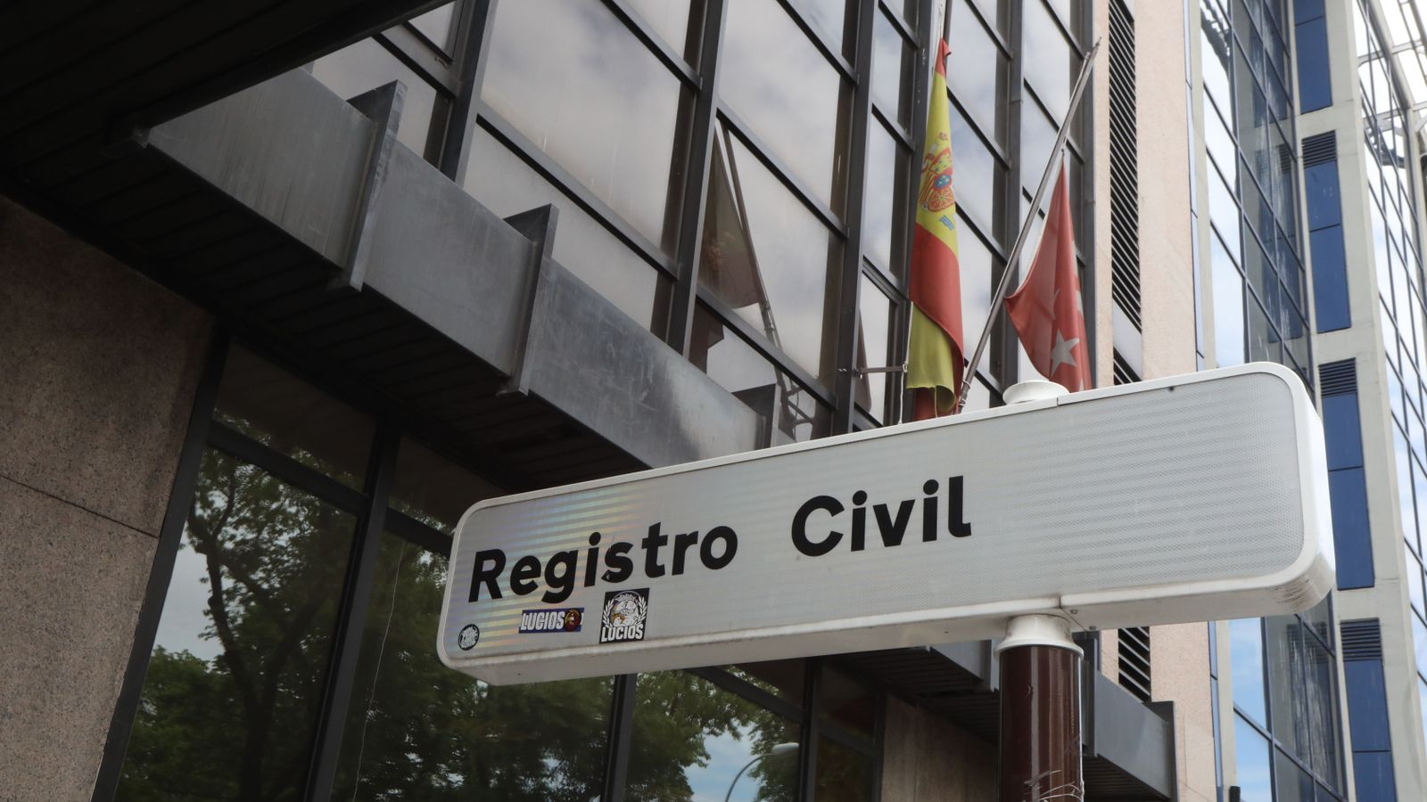 Els registres civils de tot Espanya van registrar 1.306 canvis de sexe durant l'any passat