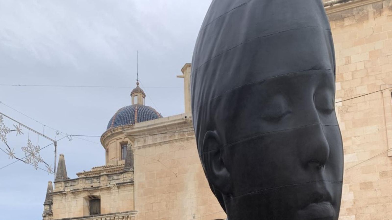 Les dues escultures de Jaume Plensa adquirides per la Fundació Hortensia Herrero ja estan a Elx