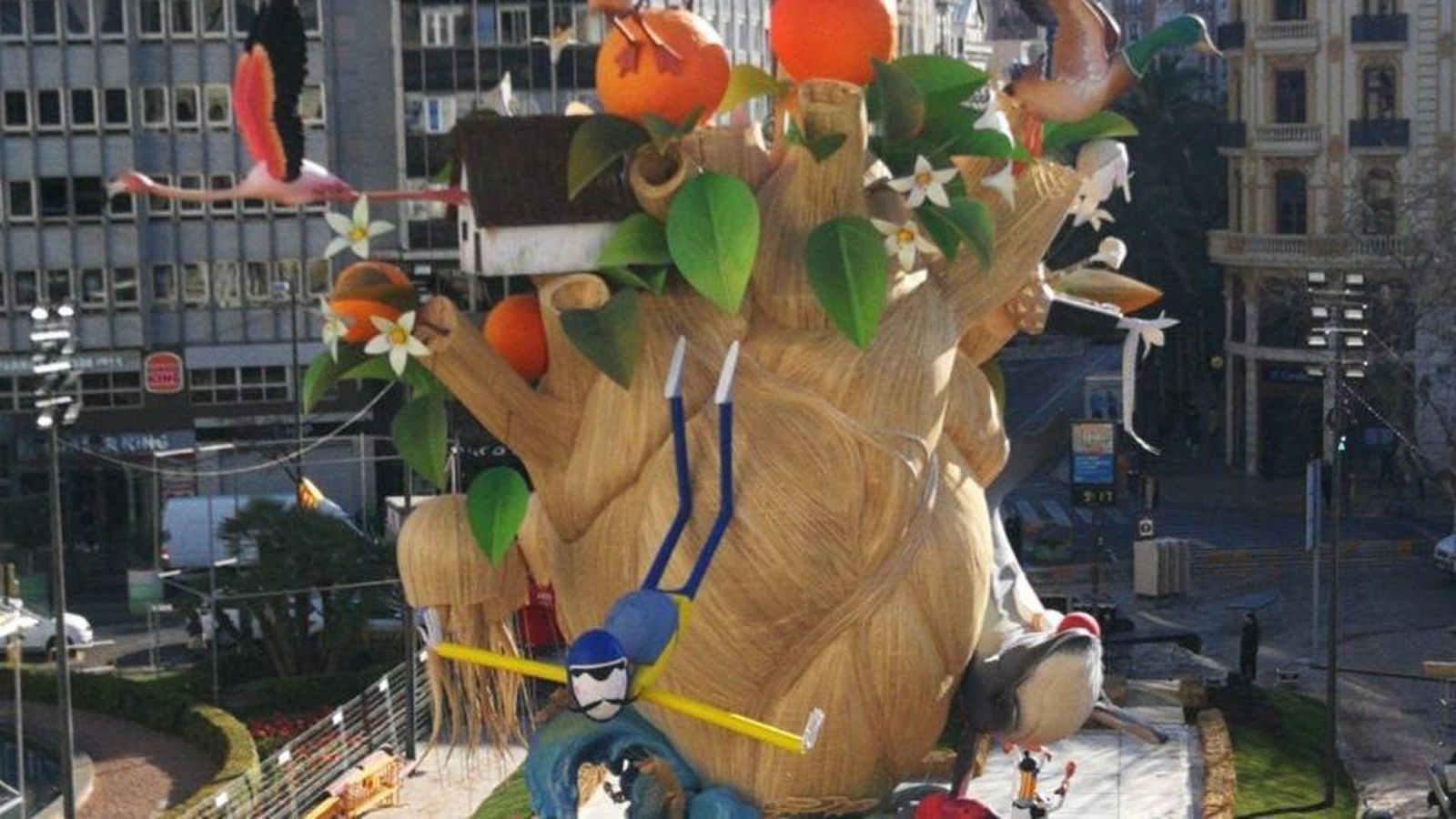 Monument gran municipal de l'Ajuntament de València de les falles 2023
