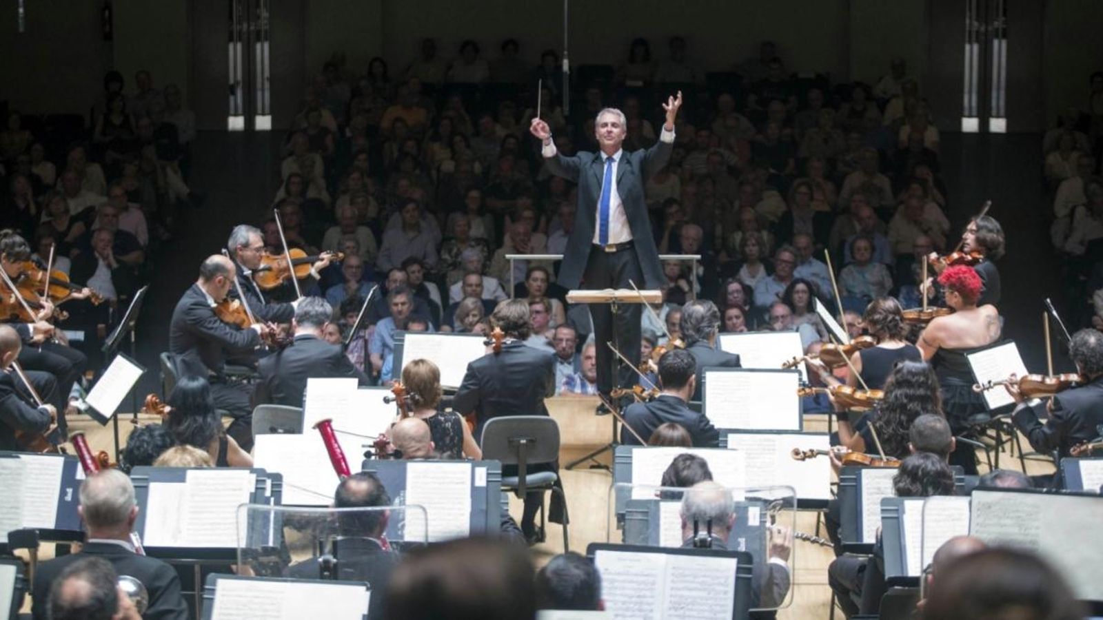 Liebreich ha dirigit en diverses ocasions a l'Orquestra de València, amb èxit de públic i crítica