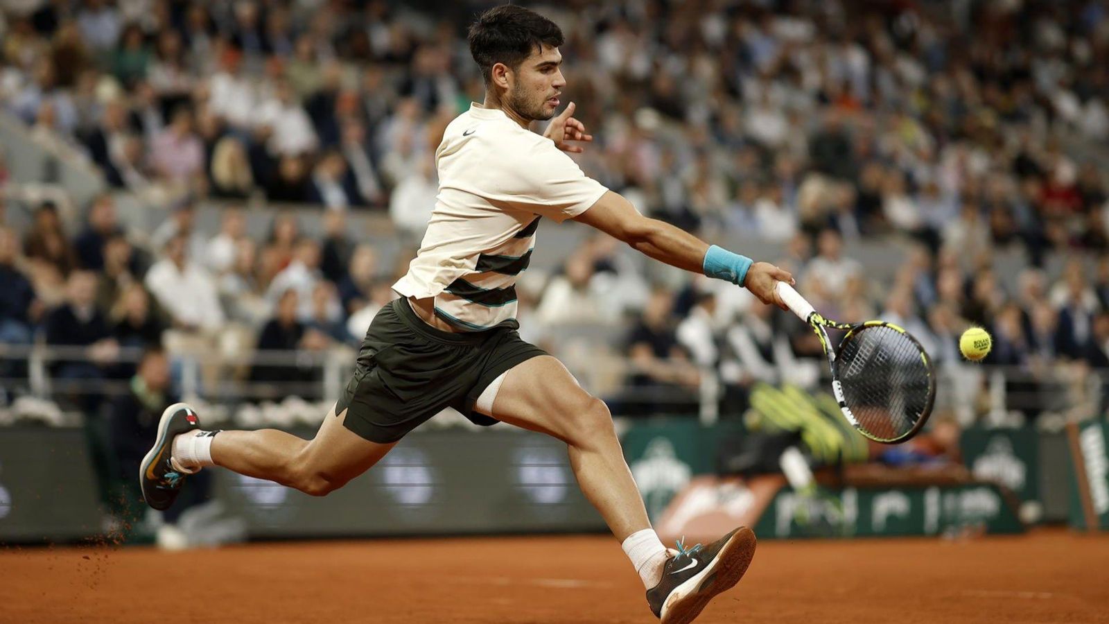 Alcaraz, en una acció del partit contra Musetti