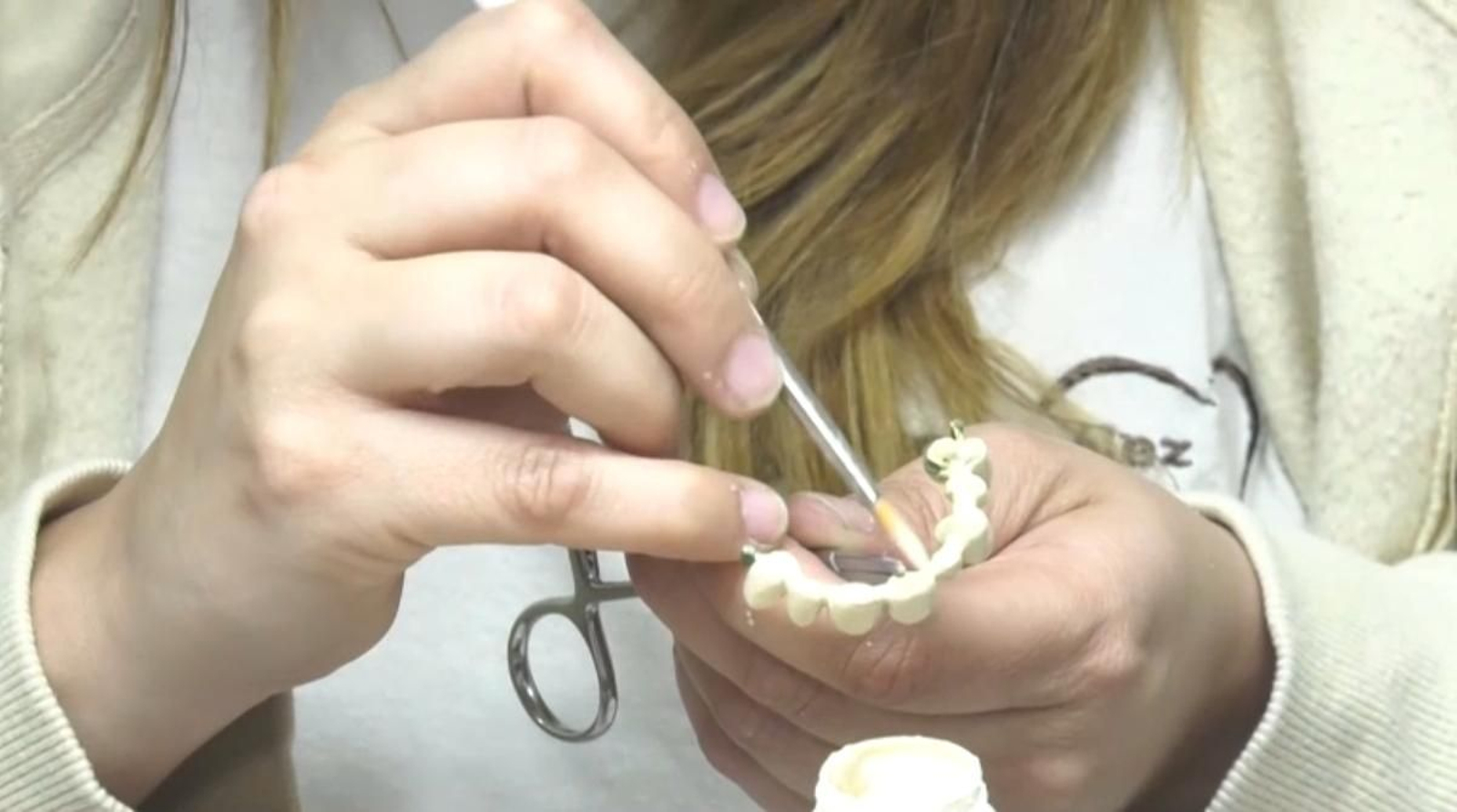 Amparo és autònoma i té un laboratori dental
