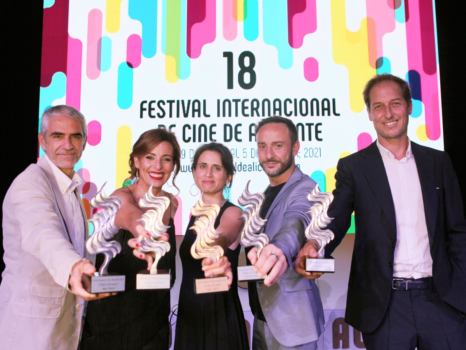 'Coses a fer abans de morir',  Tessel·la d'Or a la millor pel·lícula i Tessel·la de Plata a la millor direcció i guió