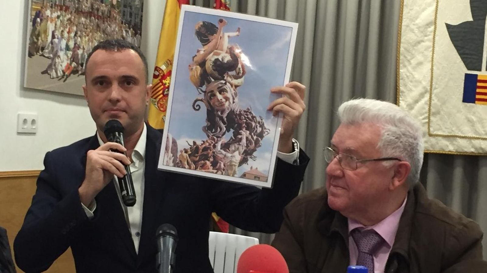 L’Antiga vibra en el tribut a Ramón Espinosa, l’artista que canvià el barri de Campanar