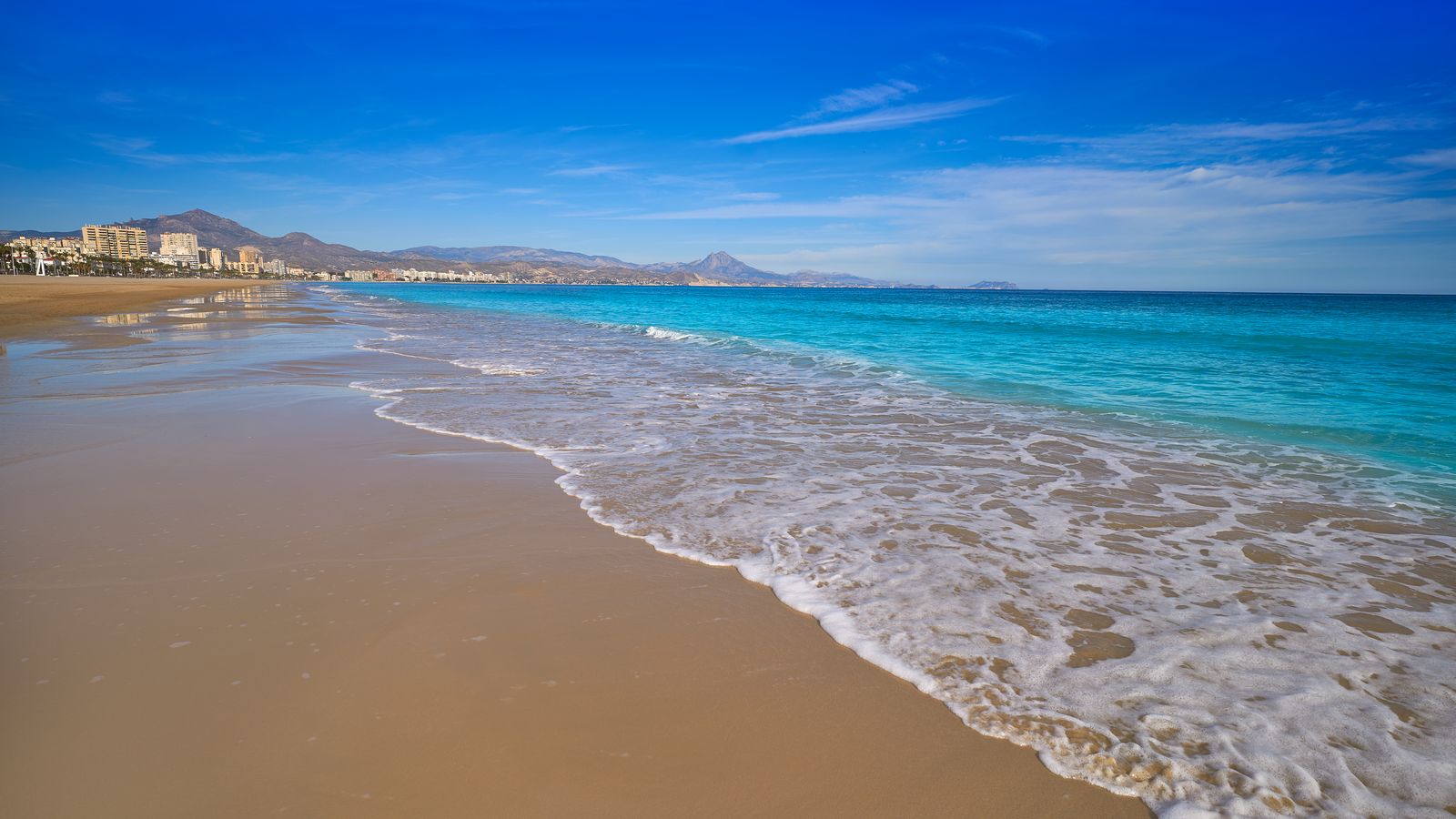 Imatge d'arxiu de la platja de Muchavista, a El Campello