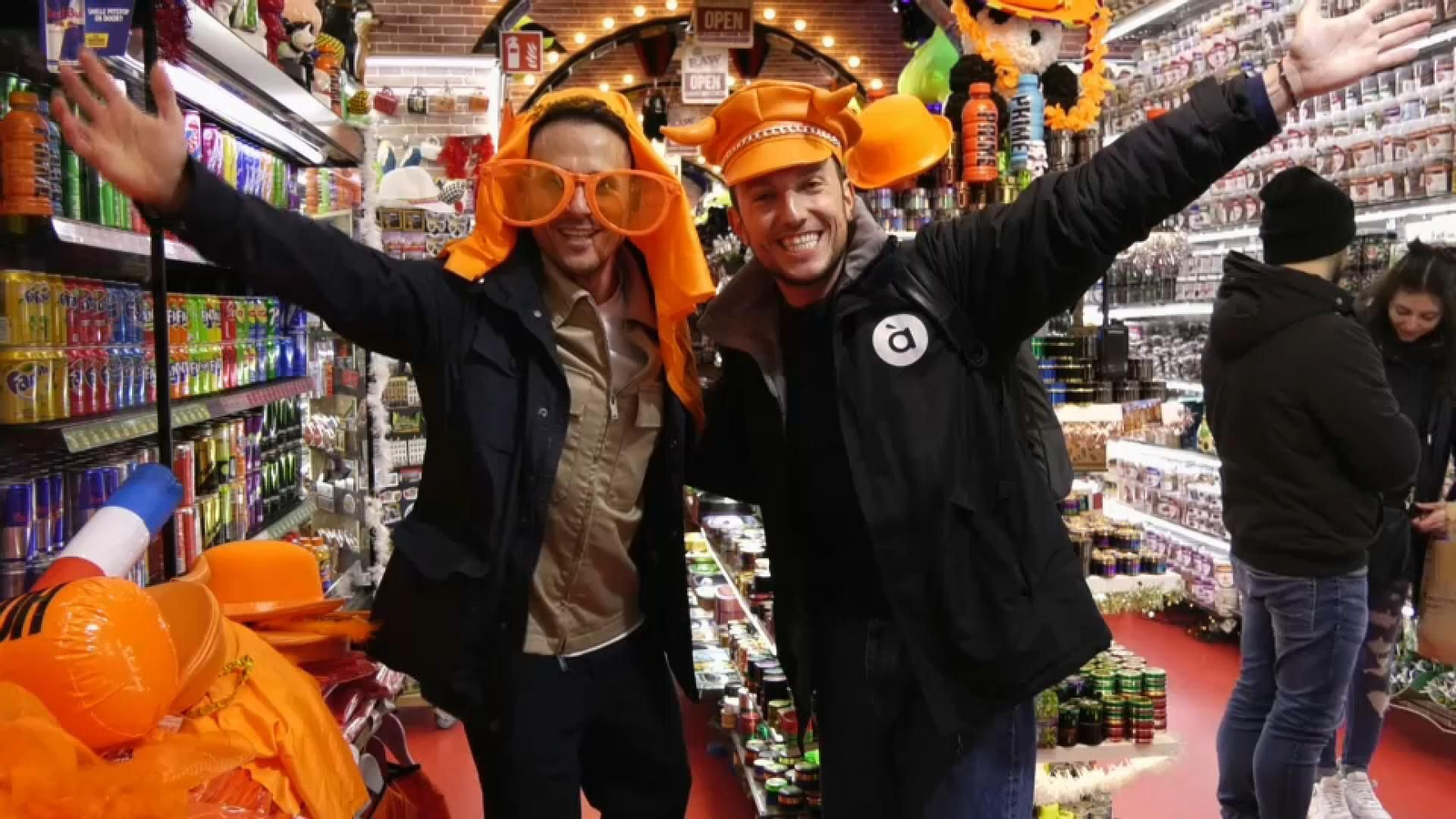 Durant el Dia del Rei, el color taronja és omnipresent, a Amsterdam