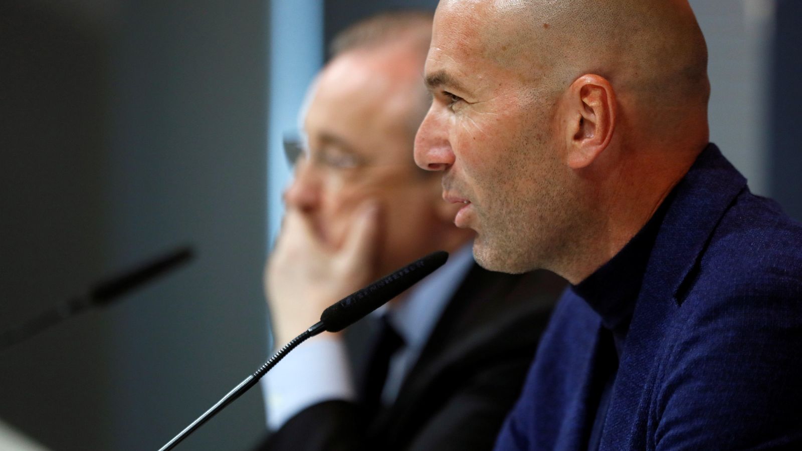 Zidane dóna explicacions en roda de premsa