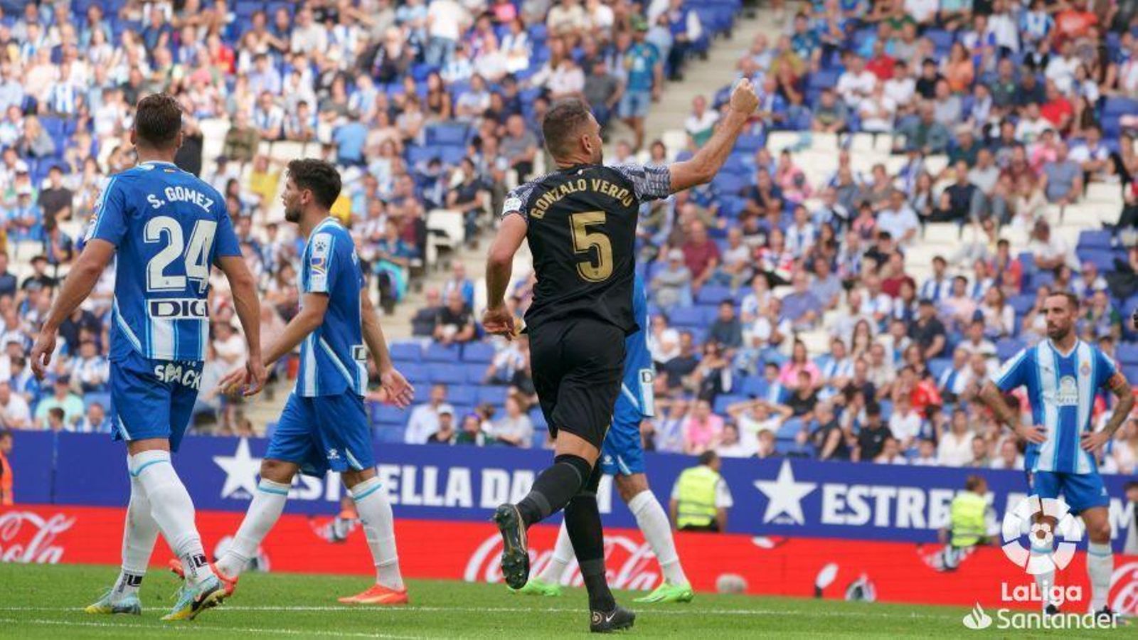 Verdú celebra el gol de l'empat