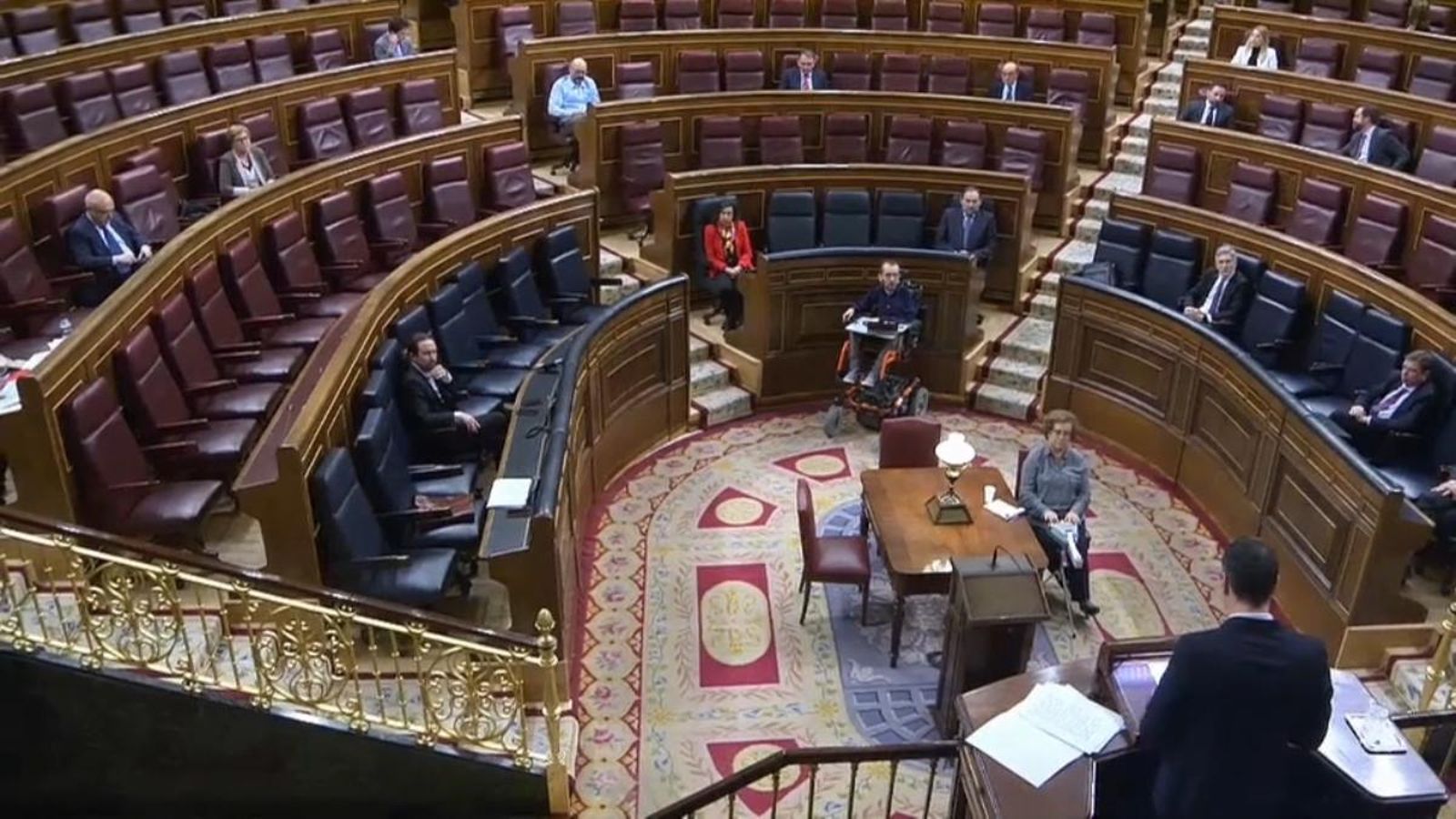 El president del govern espanyol, Pedro Sánchez, defensa l'extensió de l'estat d'alarma davant un hemicicle buit a causa de la Covid-19