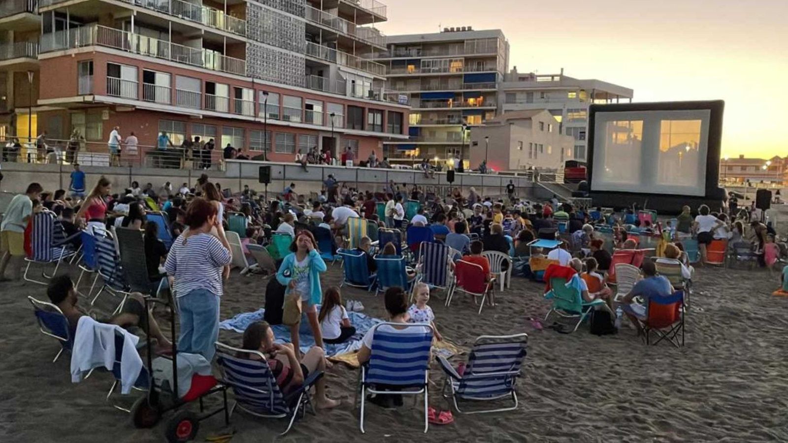 Cinea la platja de Palmeres, Sueca