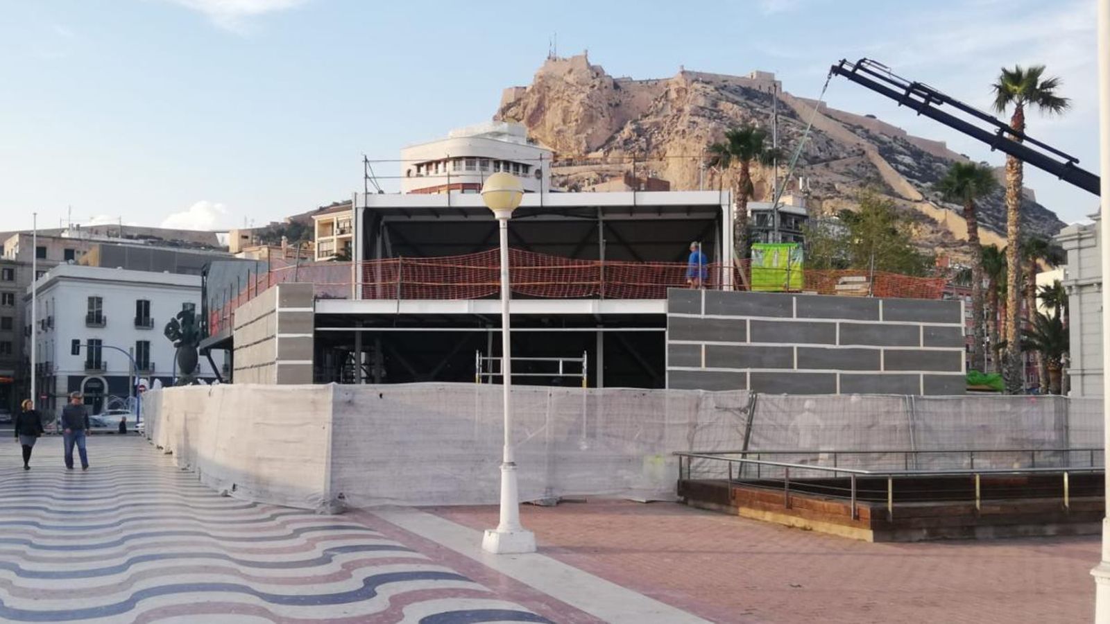 L\'Ajuntament d\'Alacant vol canviar de lloc la nova oficina turística del Port