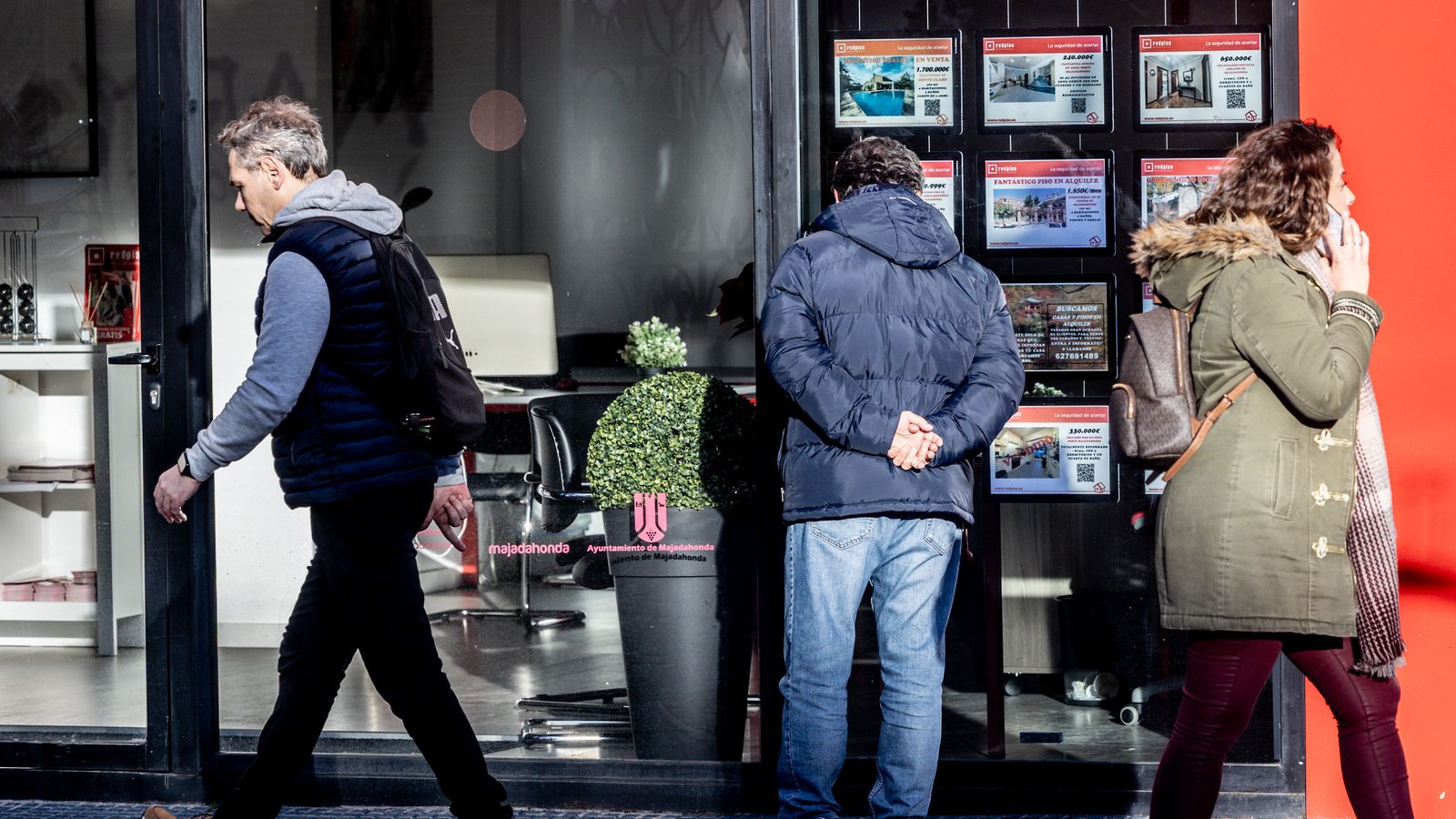 Una oficina d'empresa immobiliària