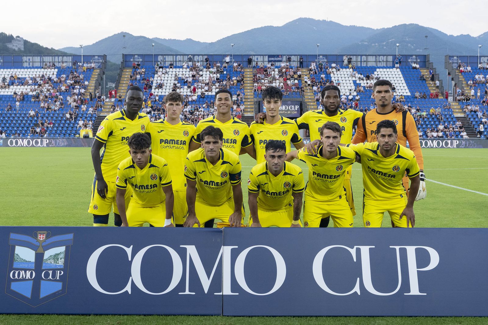 Íñigo Pérez ha apostat d'inici per Luiz Júnior a la porteria; una defensa formada per Mouriño, Kambwala, Pau Navarro i Carlos Romero; Alberto Moleiro, Pape Gueye, Macià i Nizar al mig del camp; i Gerard Moreno i Ayoze Pérez en atac