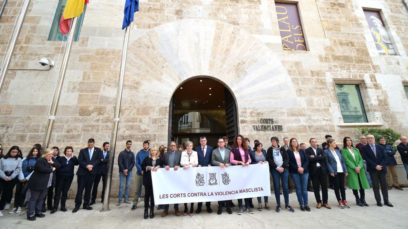 Tres minuts de silenci des de casa per l'assassinat masclista d'Almassora