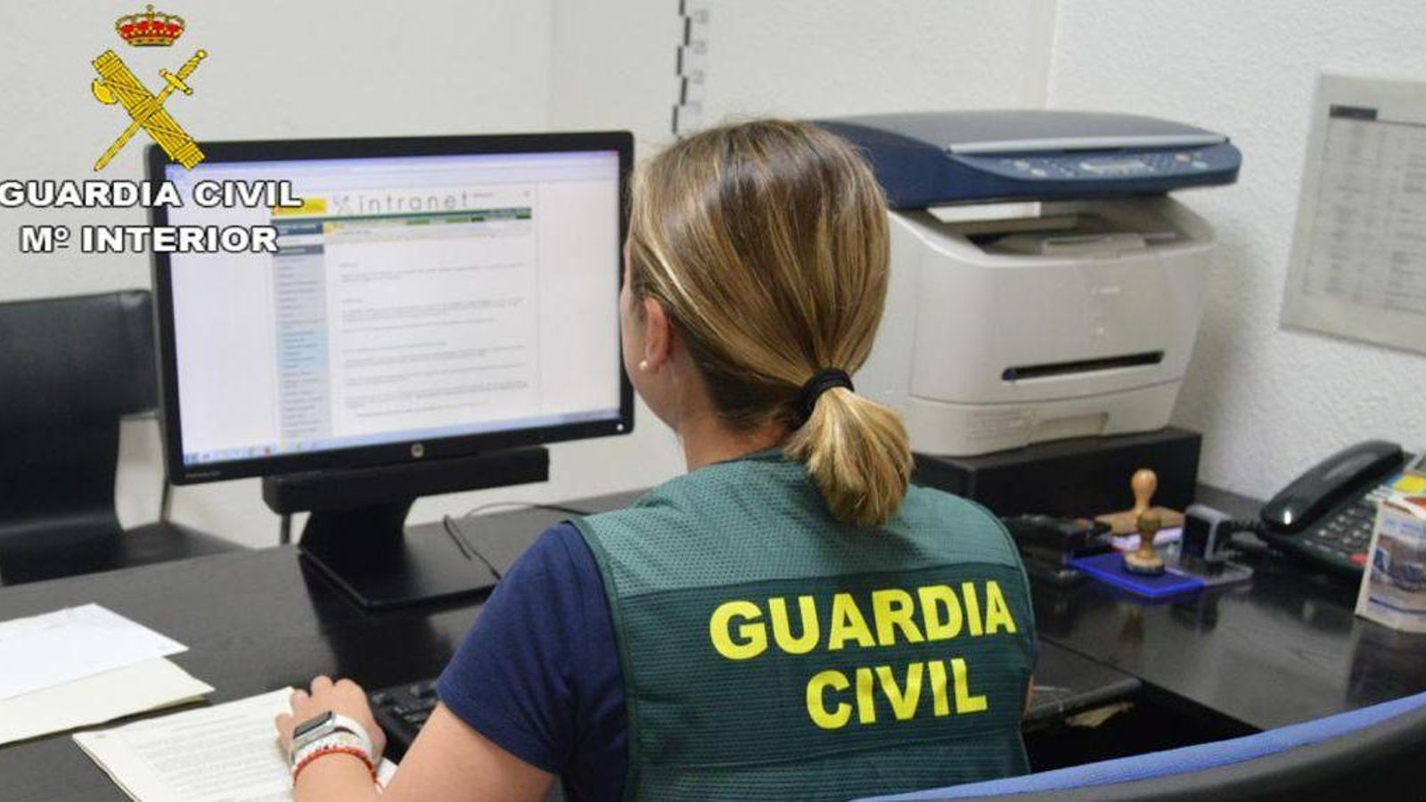 La Guàrdia Civil té experts en ciberdelinqüència a la Comunitat Valenciana La Guàrdia Civil compta amb experts en ciberdelinqüència