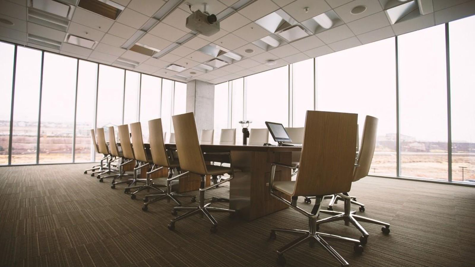 La creació d'empreses cau un 62,3% a la Comunitat Valenciana per l'impacte de la Covid-19