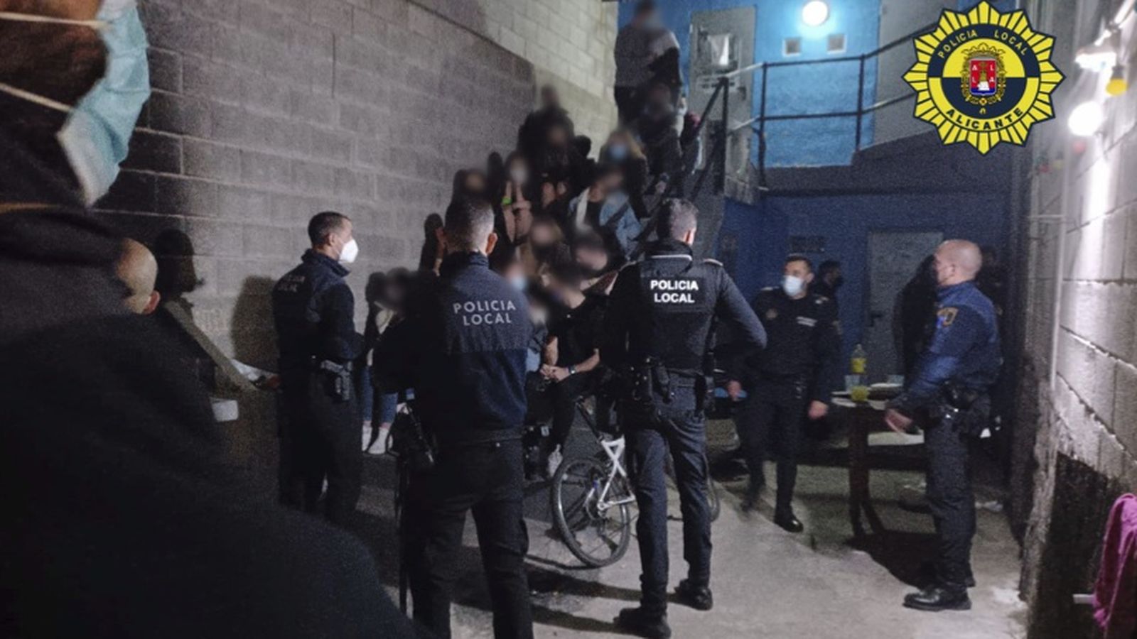 Una de les festes il·legals intervingudes